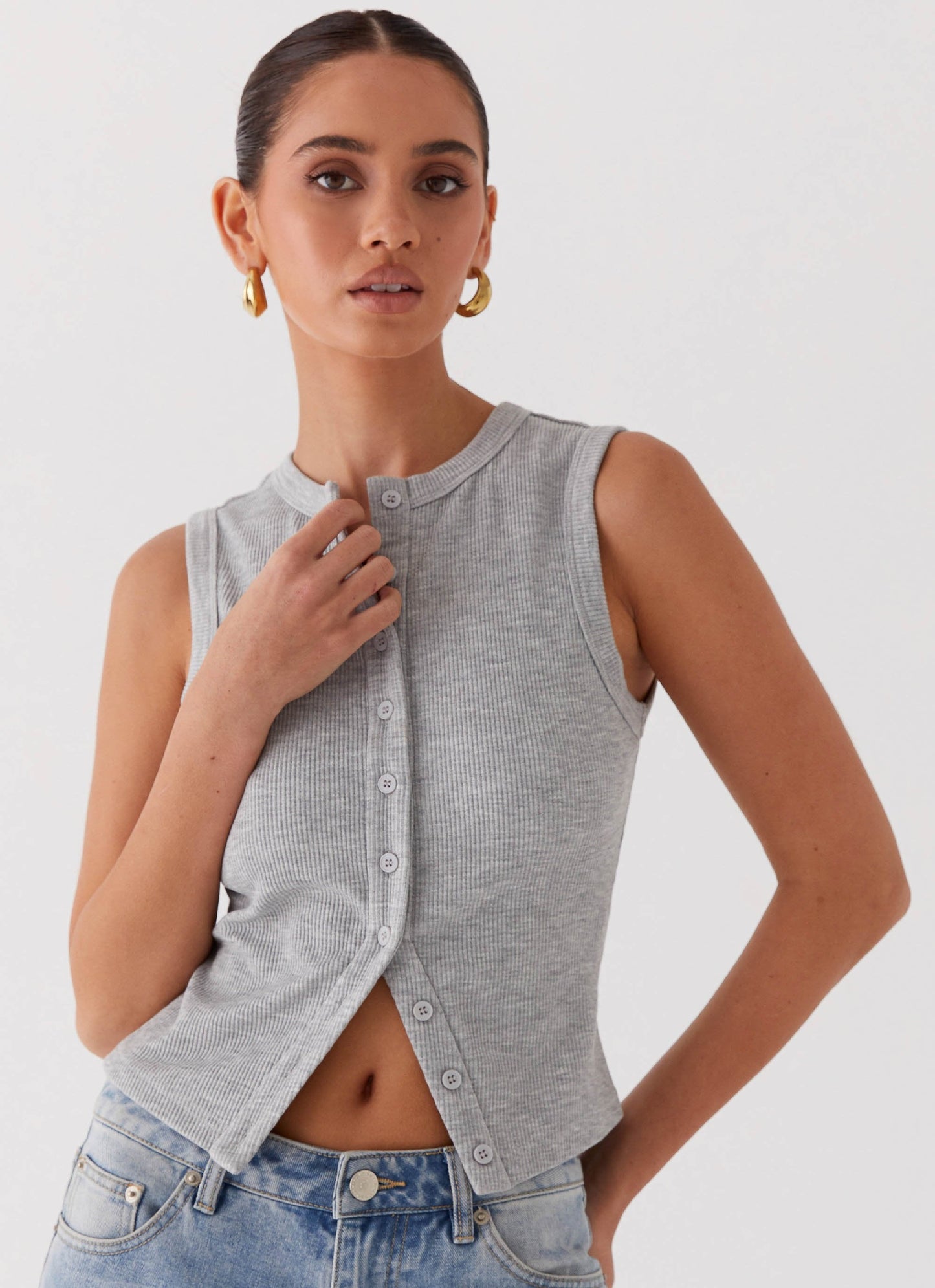 Nolani Geribde Tanktop – Mouwloze Top met Knoopsluiting 16