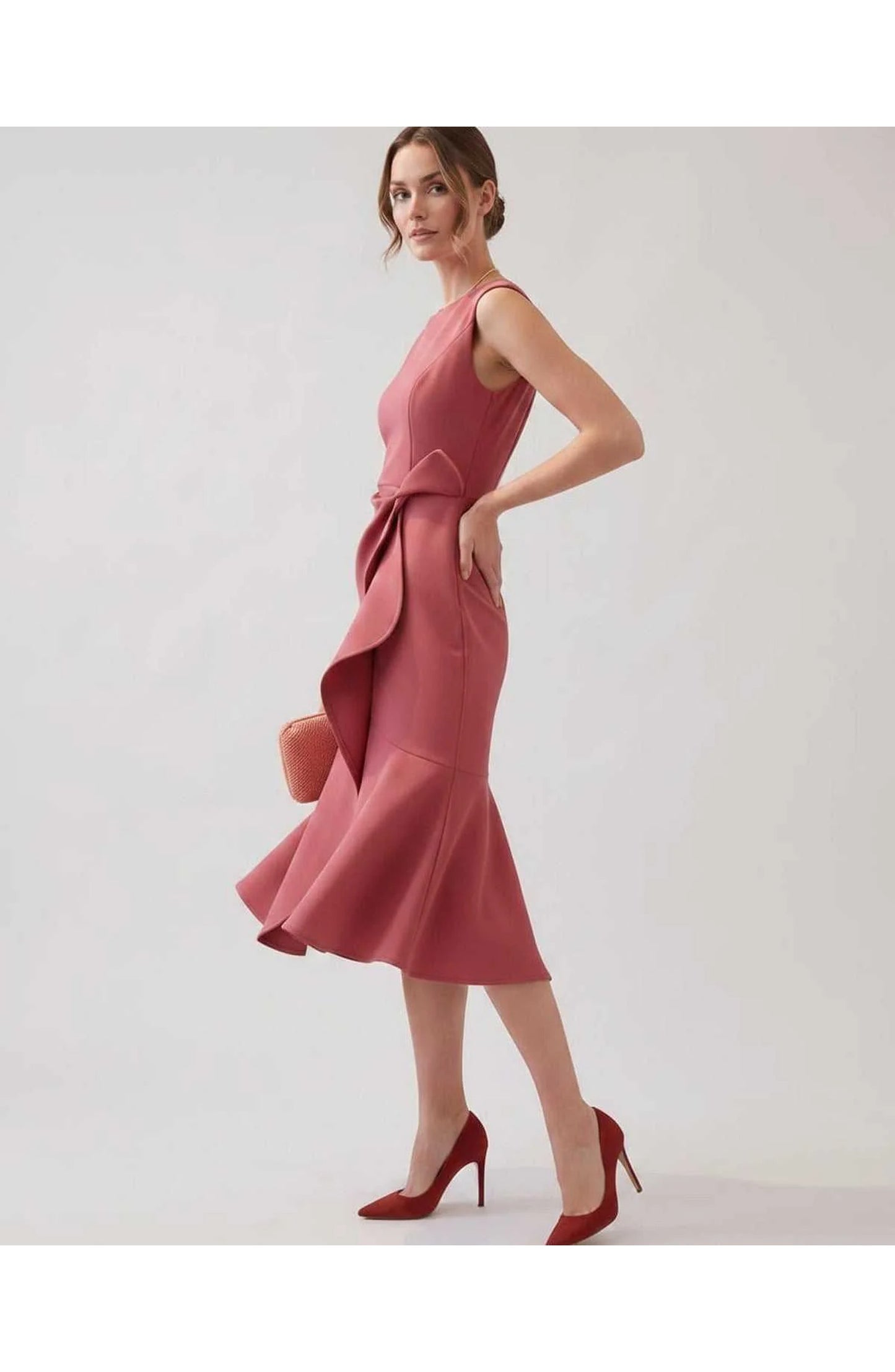 Manon Dames Midi Jurk | Ruffle Wrap Detail | Uitlopende Zoom