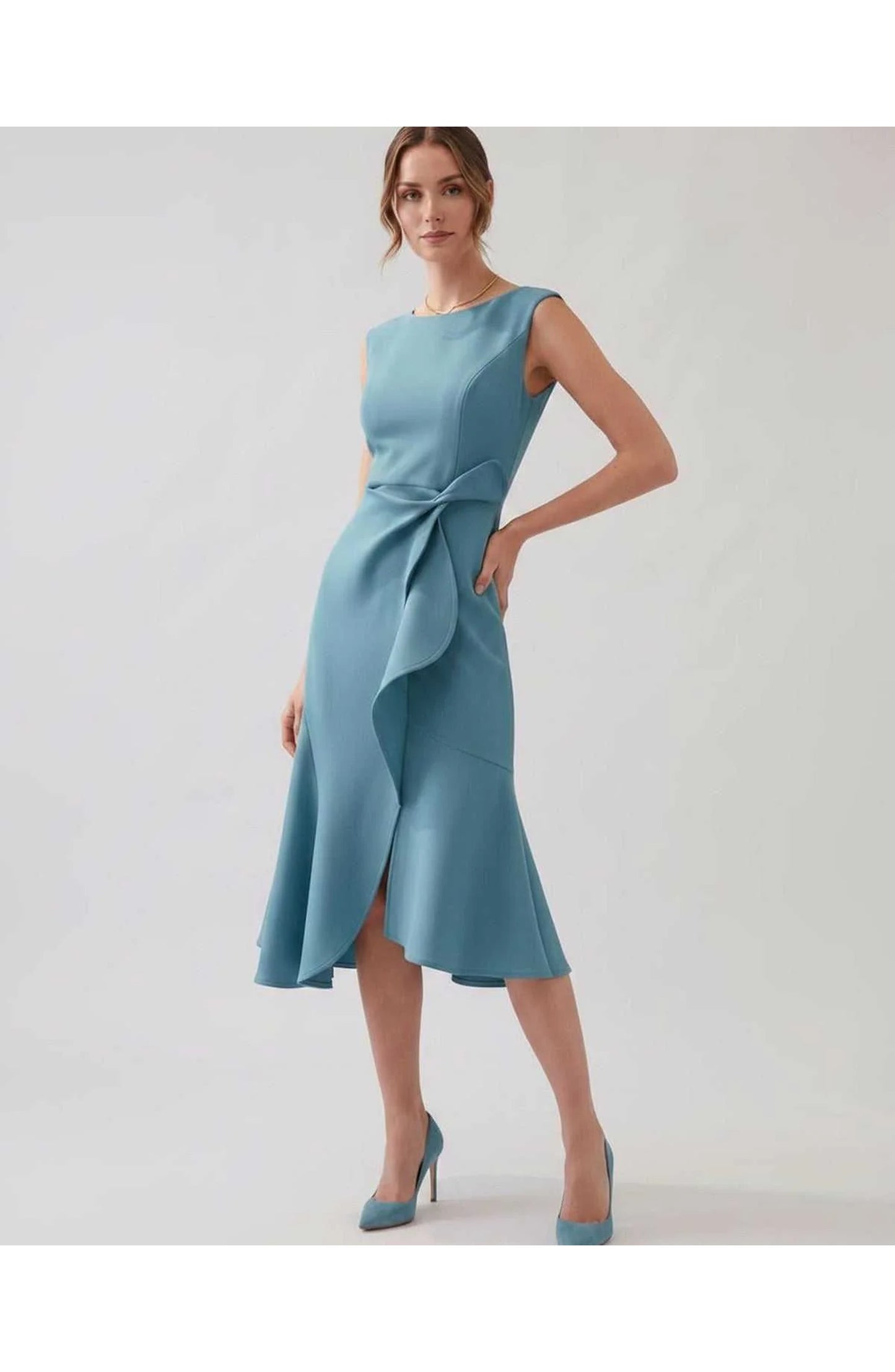 Manon Dames Midi Jurk | Ruffle Wrap Detail | Uitlopende Zoom