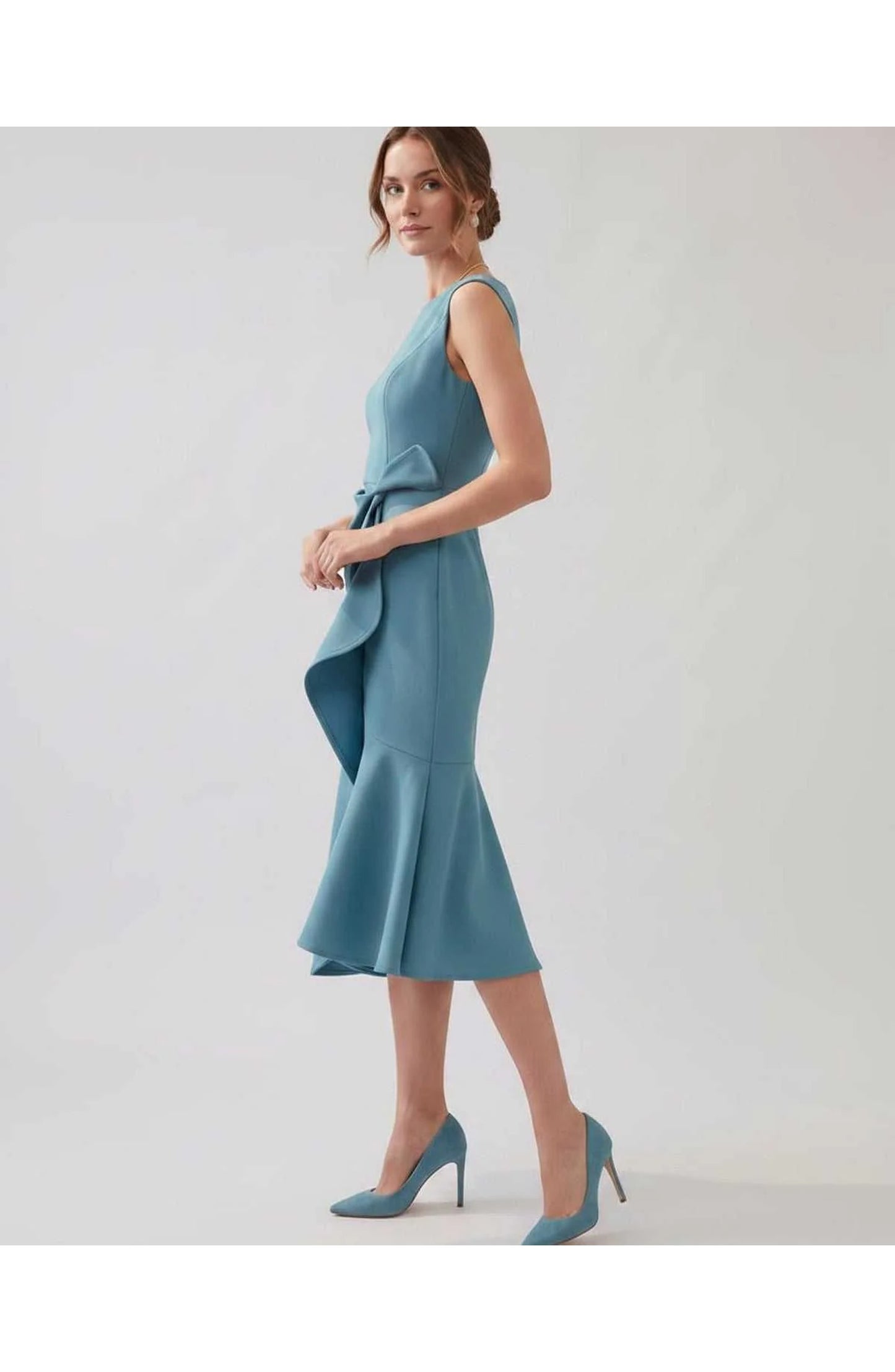 Manon Dames Midi Jurk | Ruffle Wrap Detail | Uitlopende Zoom