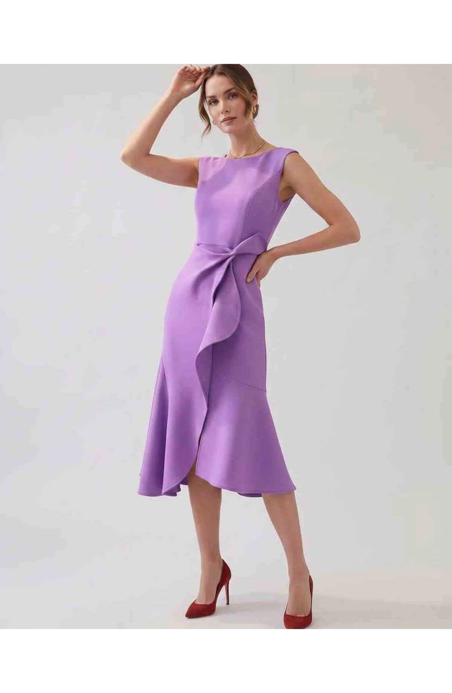 Manon Dames Midi Jurk | Ruffle Wrap Detail | Uitlopende Zoom