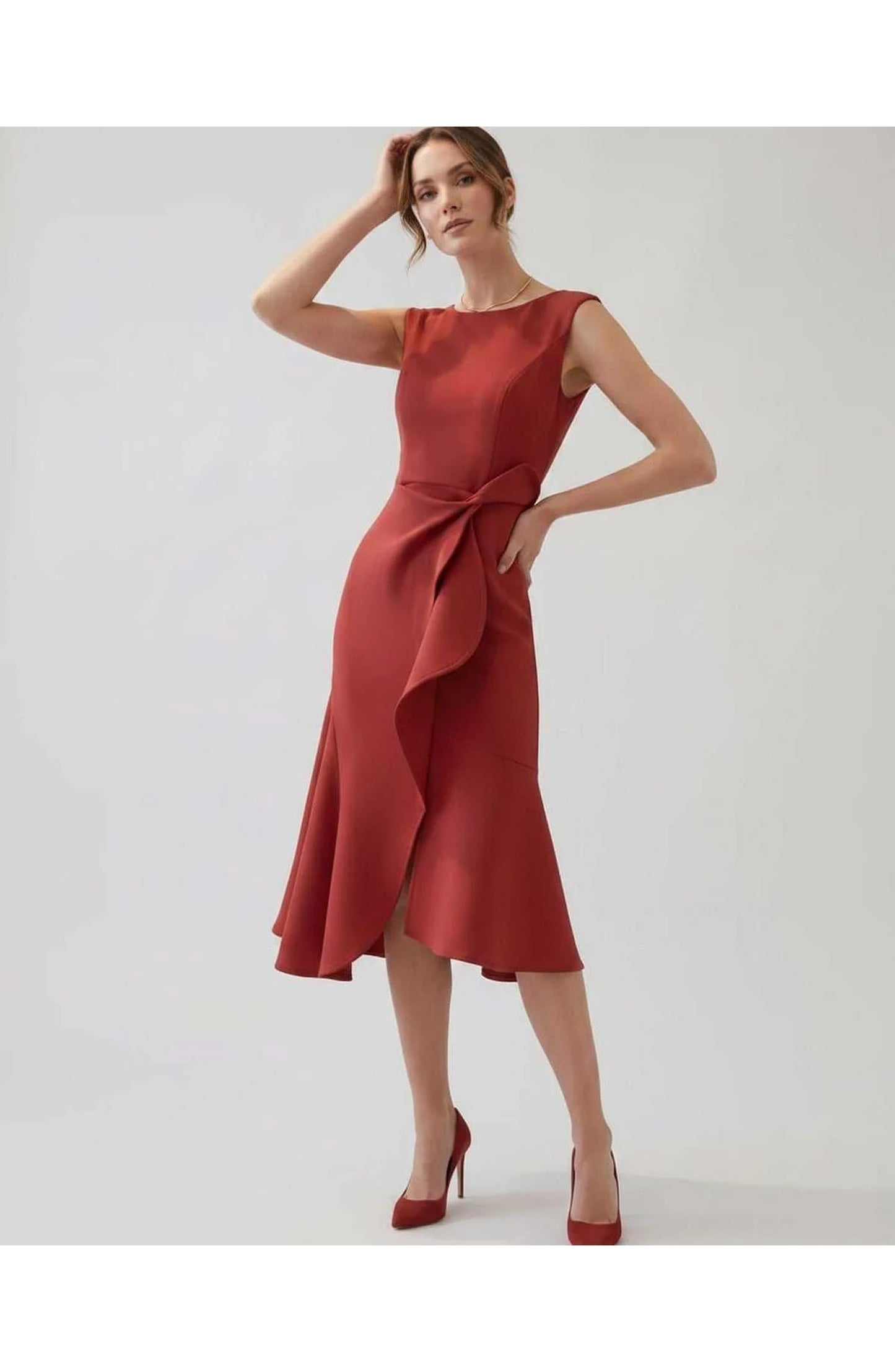 Manon Dames Midi Jurk | Ruffle Wrap Detail | Uitlopende Zoom