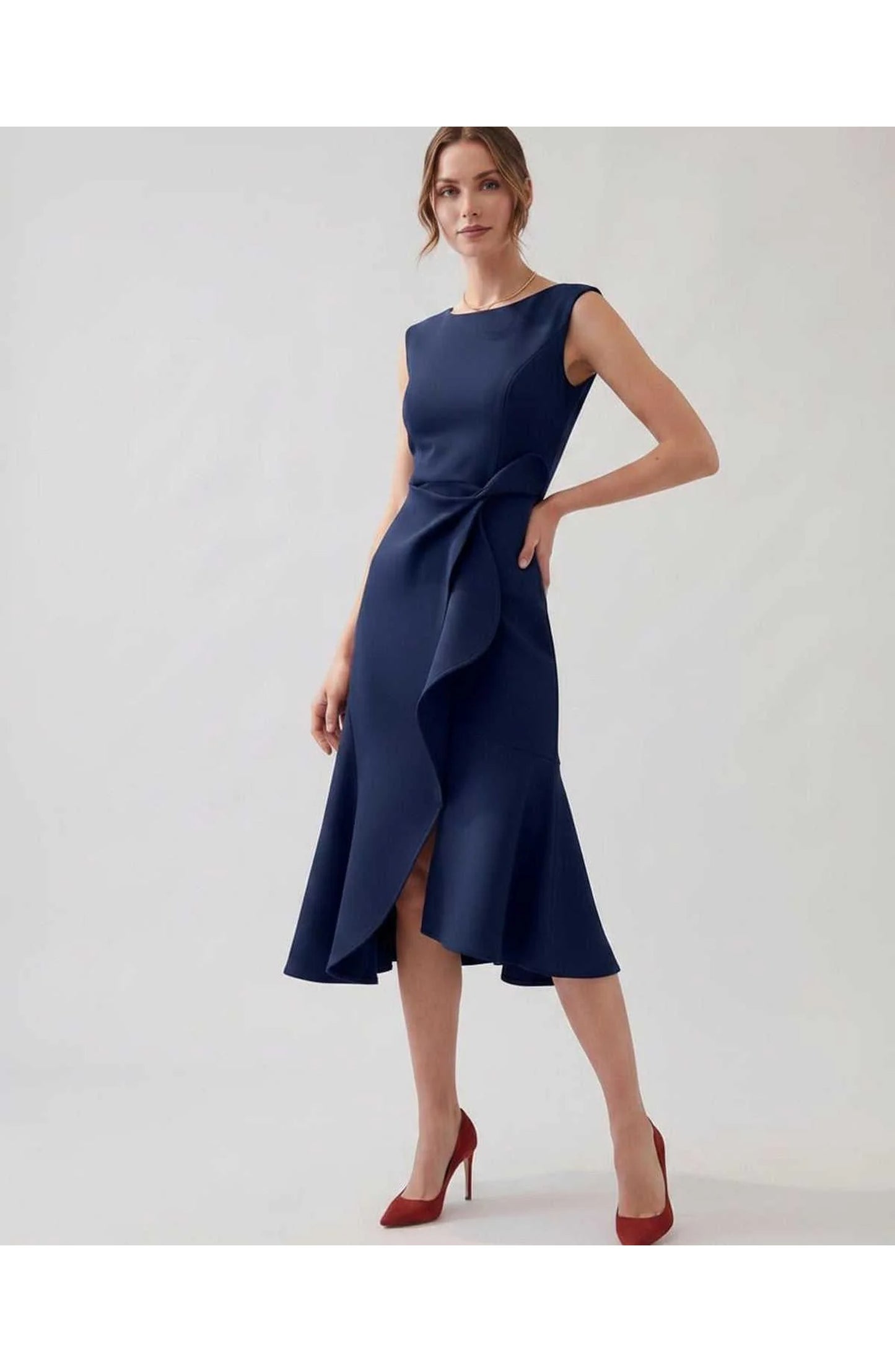 Manon Dames Midi Jurk | Ruffle Wrap Detail | Uitlopende Zoom