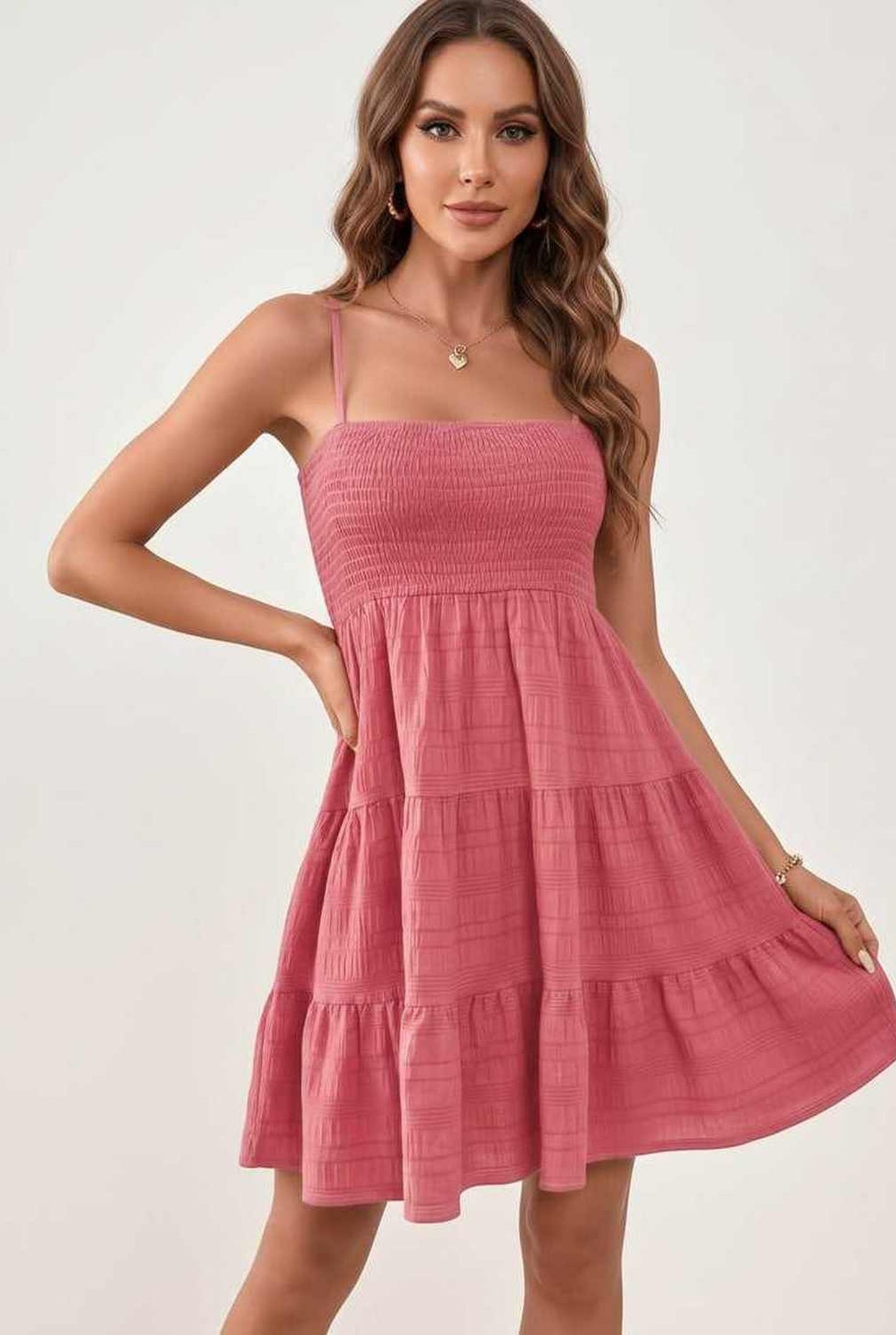 Mélina Dame Mini Kjole | Smocket Bandeau Top | Lagdelte Lagkjole