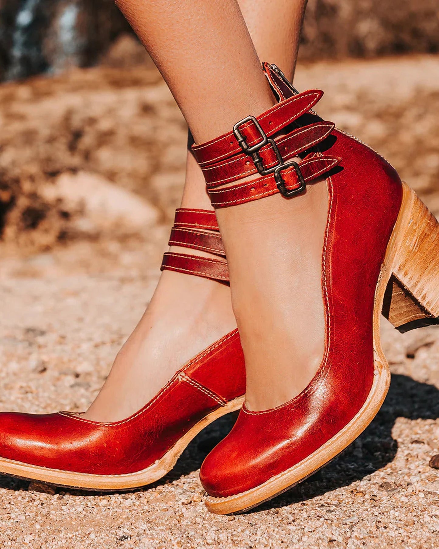 Bonne Dames Sandalen | Gesp Bandjes Enkel | Blokhak Hout Effect
