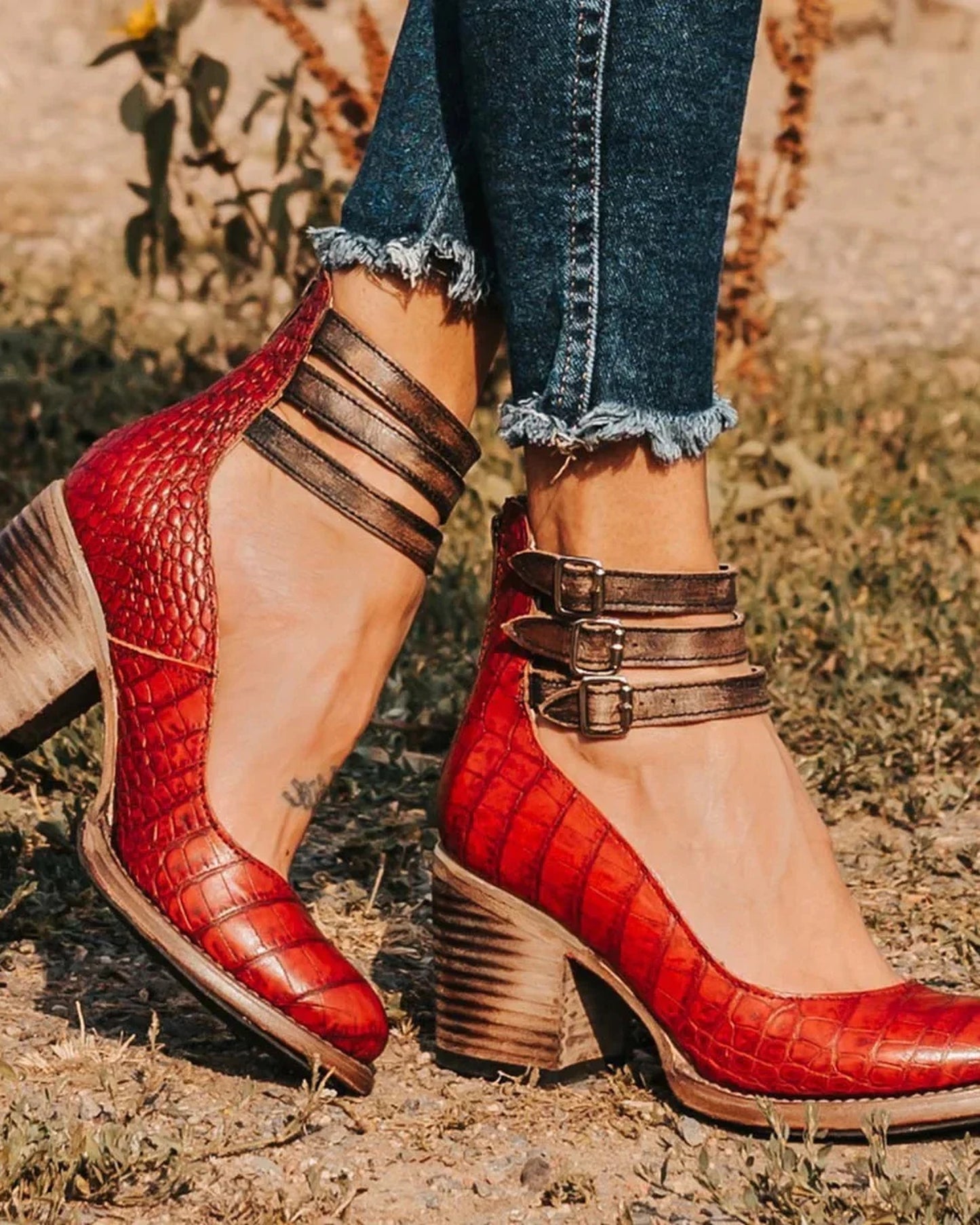 Bonne Dames Sandalen | Gesp Bandjes Enkel | Blokhak Hout Effect