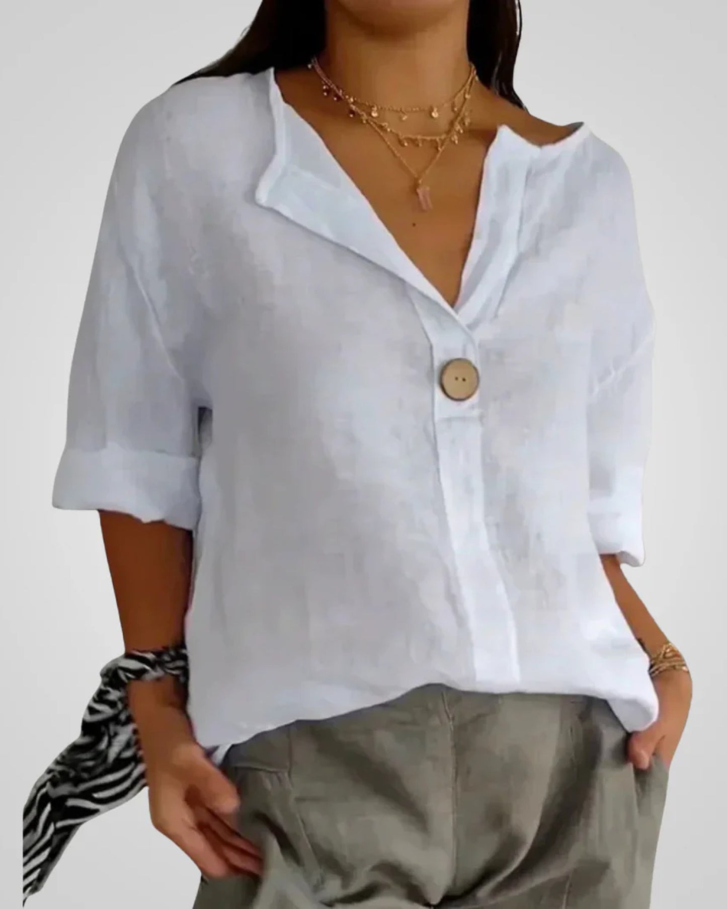 Pernelle-Brunehaut Dames Blouse | V-Hals Knopen | Driekwart Mouwen