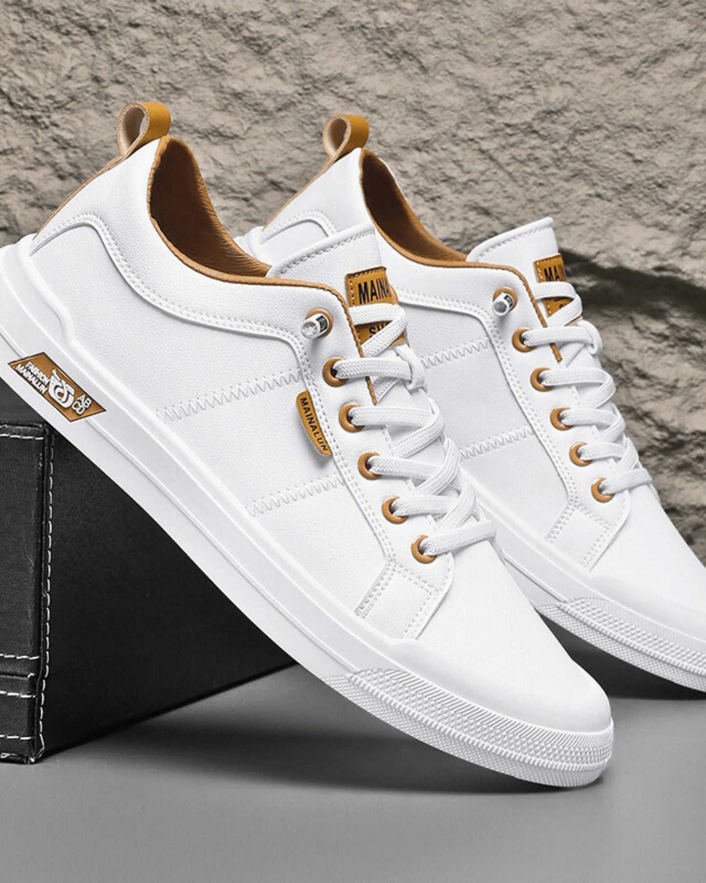 Lauro Heren Sneakers | Læder Finish | Guldfarvede Accenter