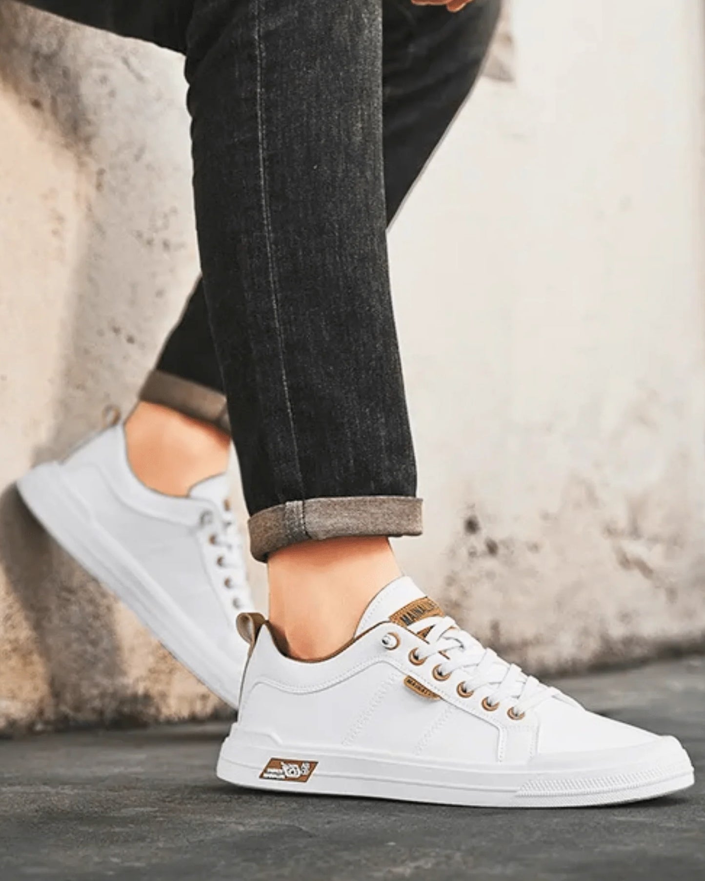 Lauro Heren Sneakers | Læder Finish | Guldfarvede Accenter