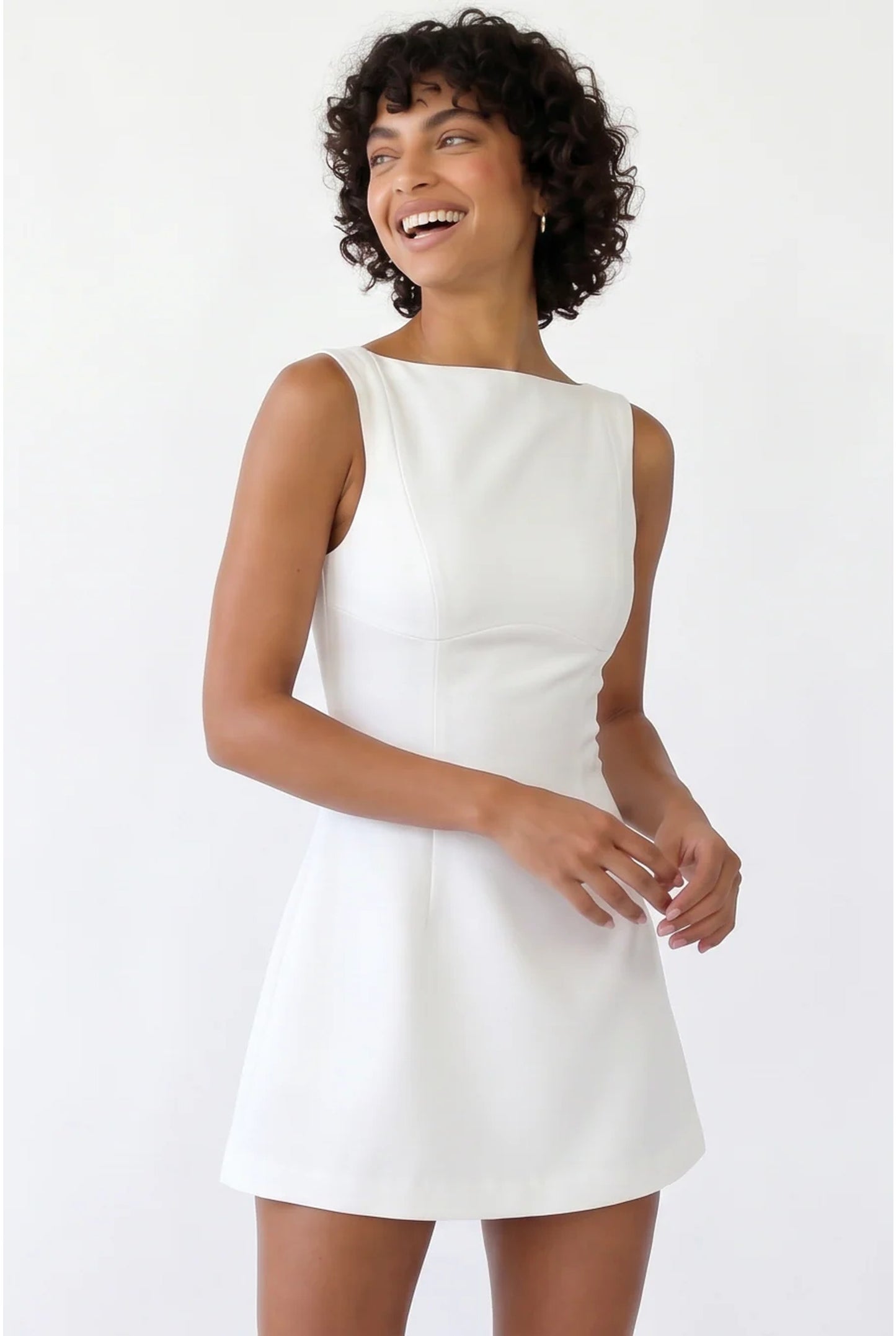 Linette Dames Mini Jurk | Boothals | Uitlopende Rok