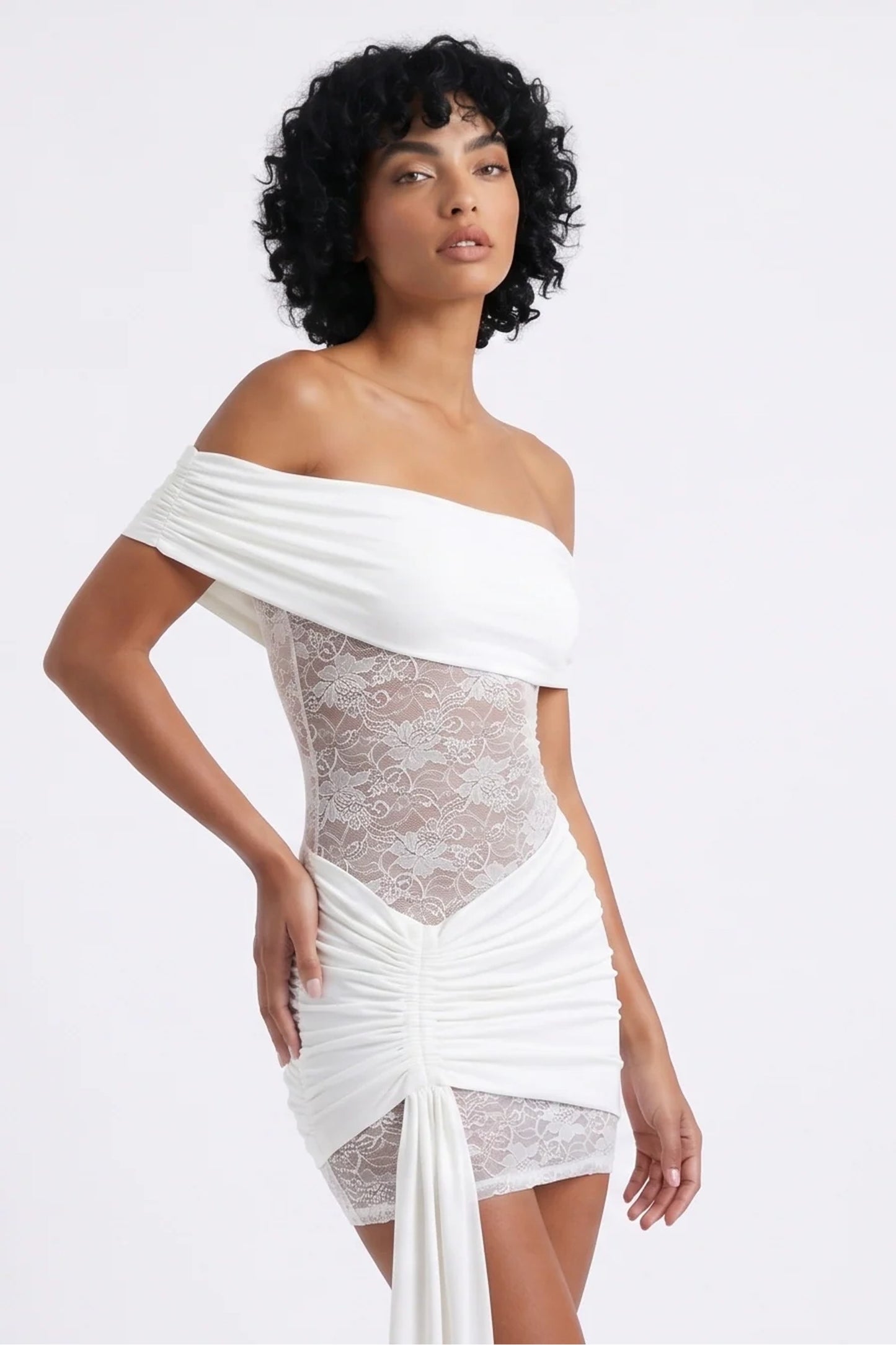 Dames Mini Jurk | Off-Shoulder | Kant Paneel