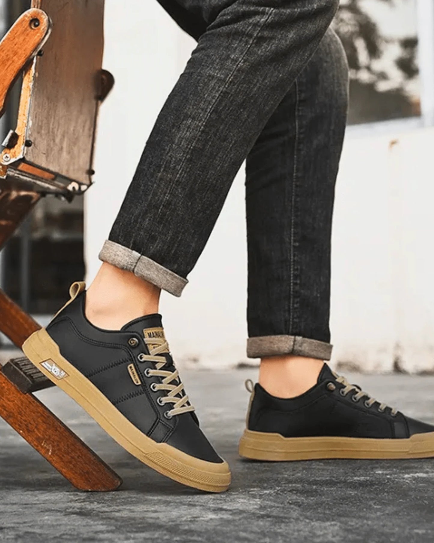 Lauro Heren Sneakers | Læder Finish | Guldfarvede Accenter
