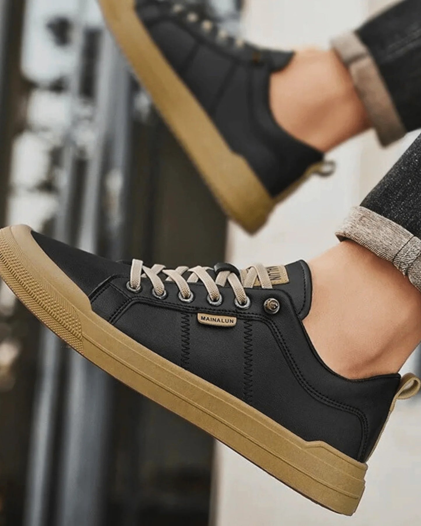 Lauro Heren Sneakers | Læder Finish | Guldfarvede Accenter