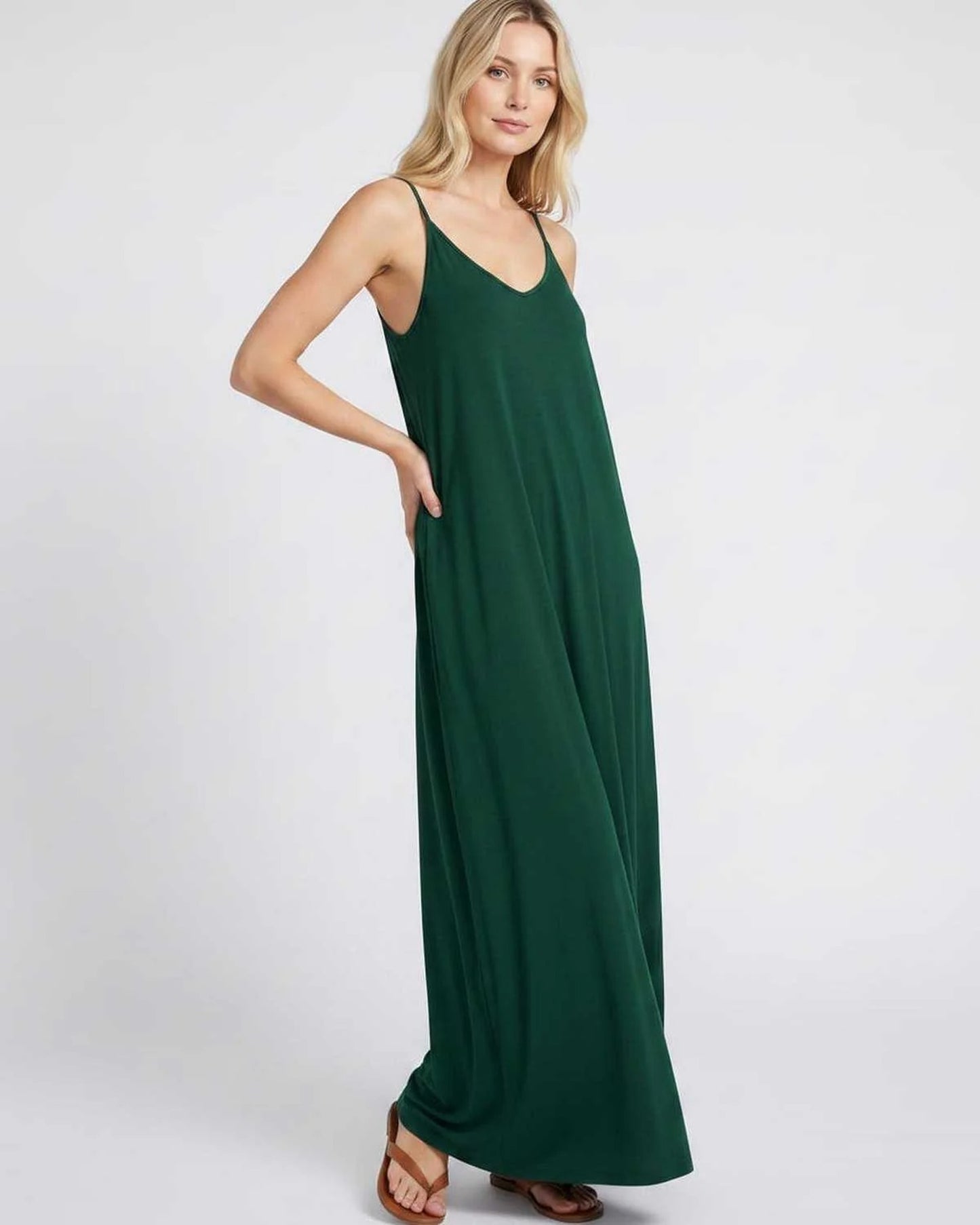 Solène Dames Maxi Jurk | V-Hals & Spaghettibandjes | Zijzakken