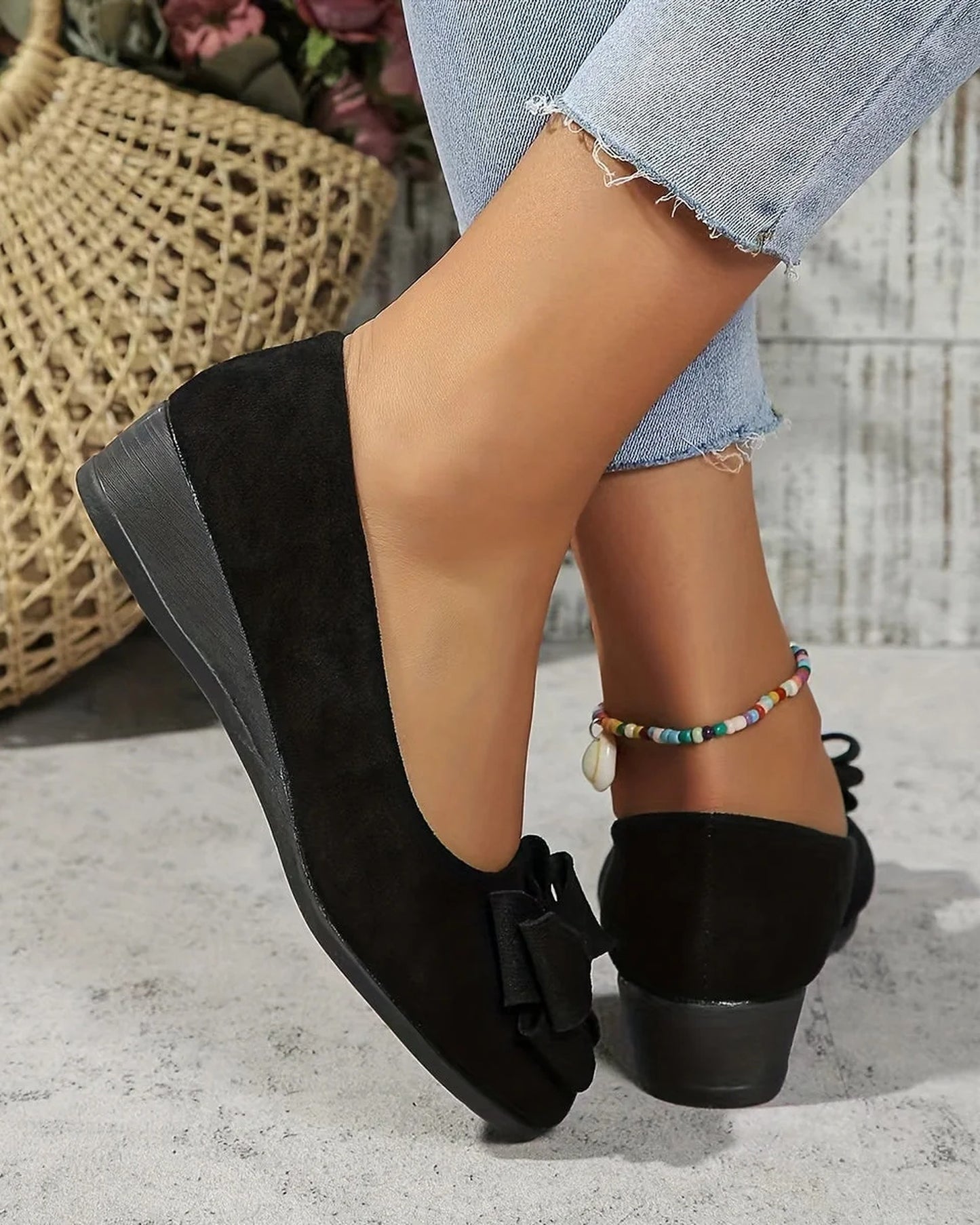 Anna Women's Shoes | Bow-detail | Closed Toe