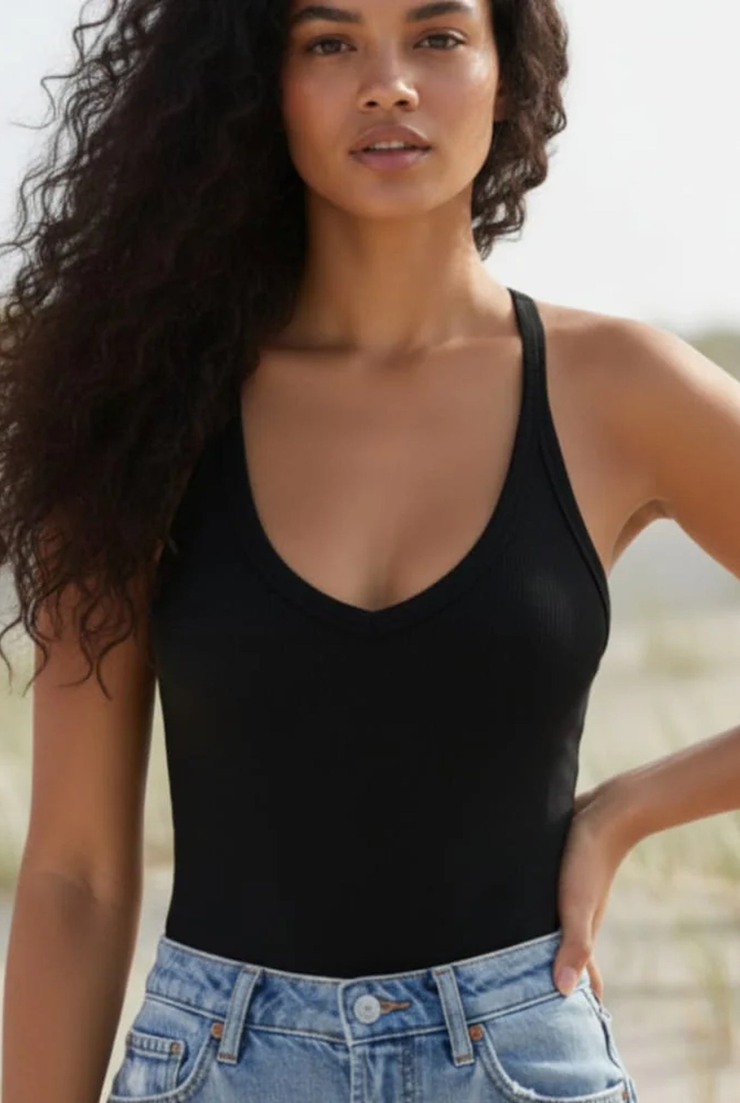 Gislaine Dames Tank Top | Deep V-Neck | Racerback Cut