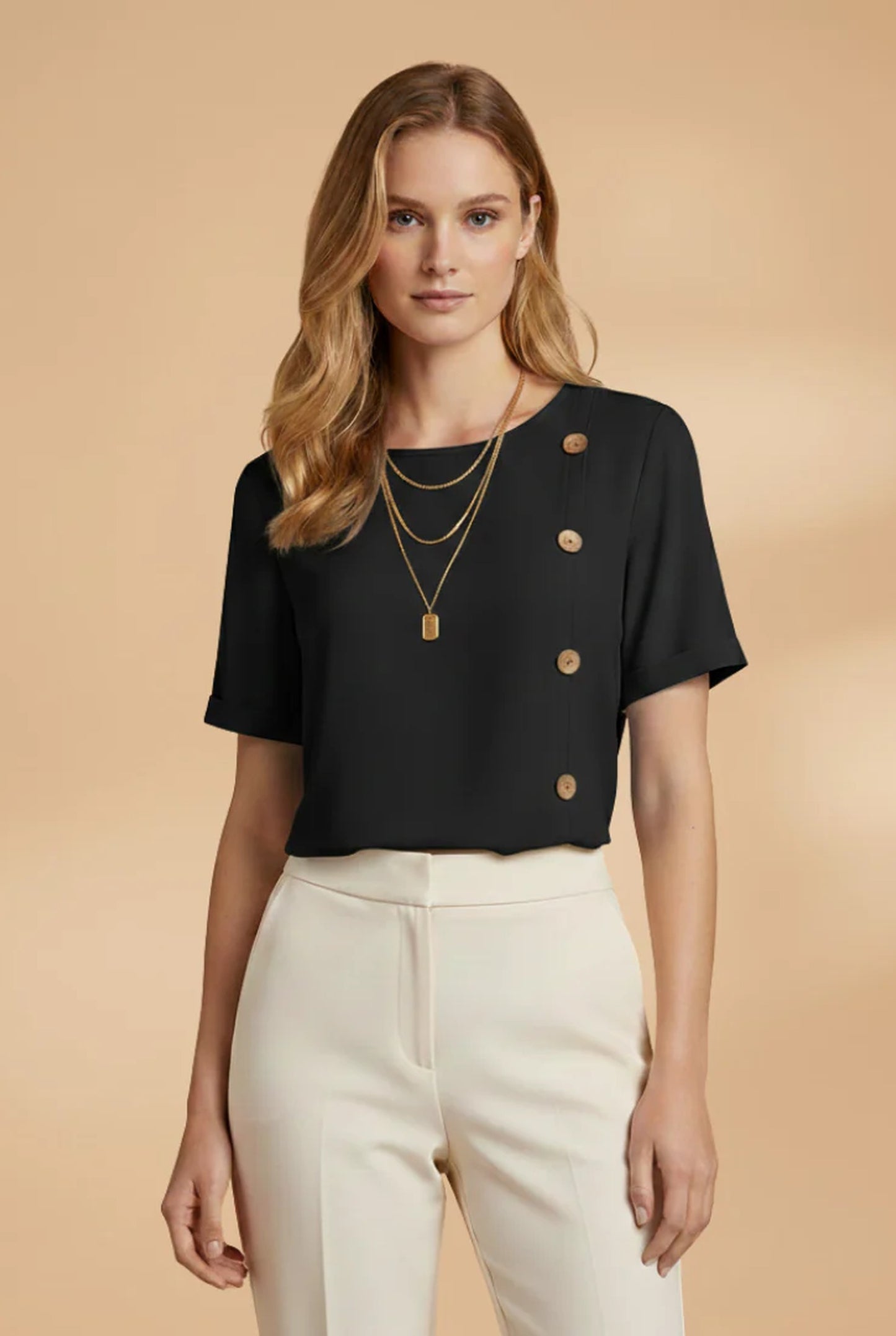 Elisa Dames T-Shirt | Decoratieve Knopenrij | Korte Mouwen