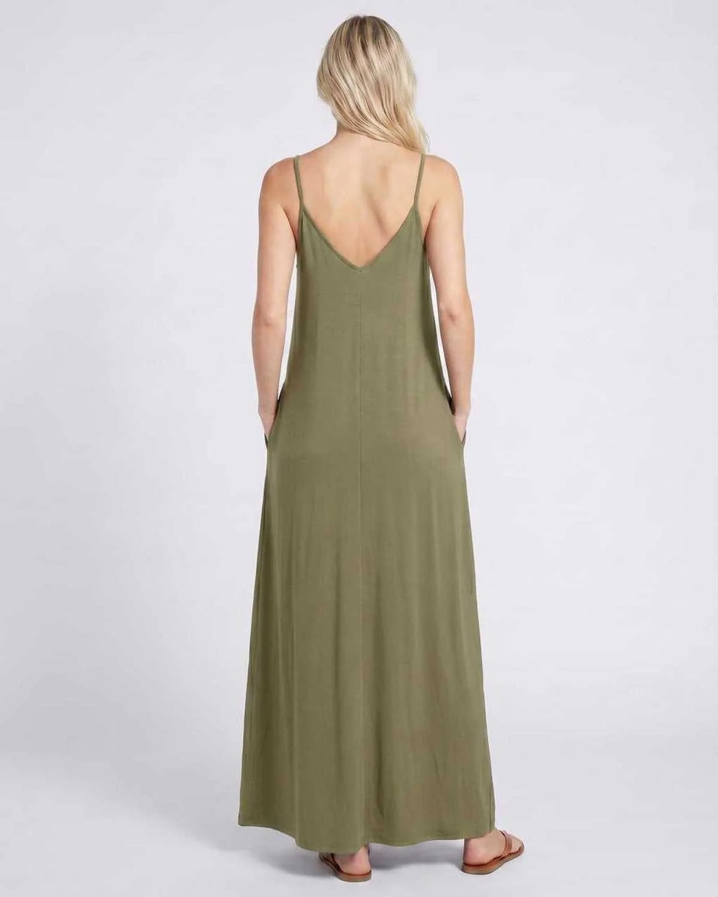 Solène Dames Maxi Jurk | V-Hals & Spaghettibandjes | Zijzakken