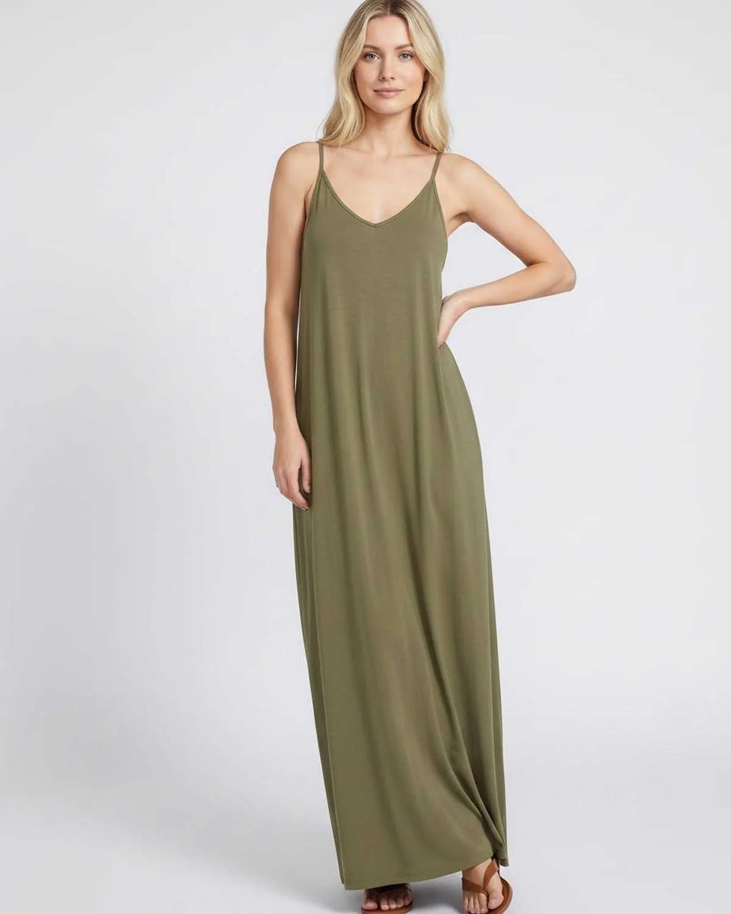 Solène Dames Maxi Jurk | V-Hals & Spaghettibandjes | Zijzakken