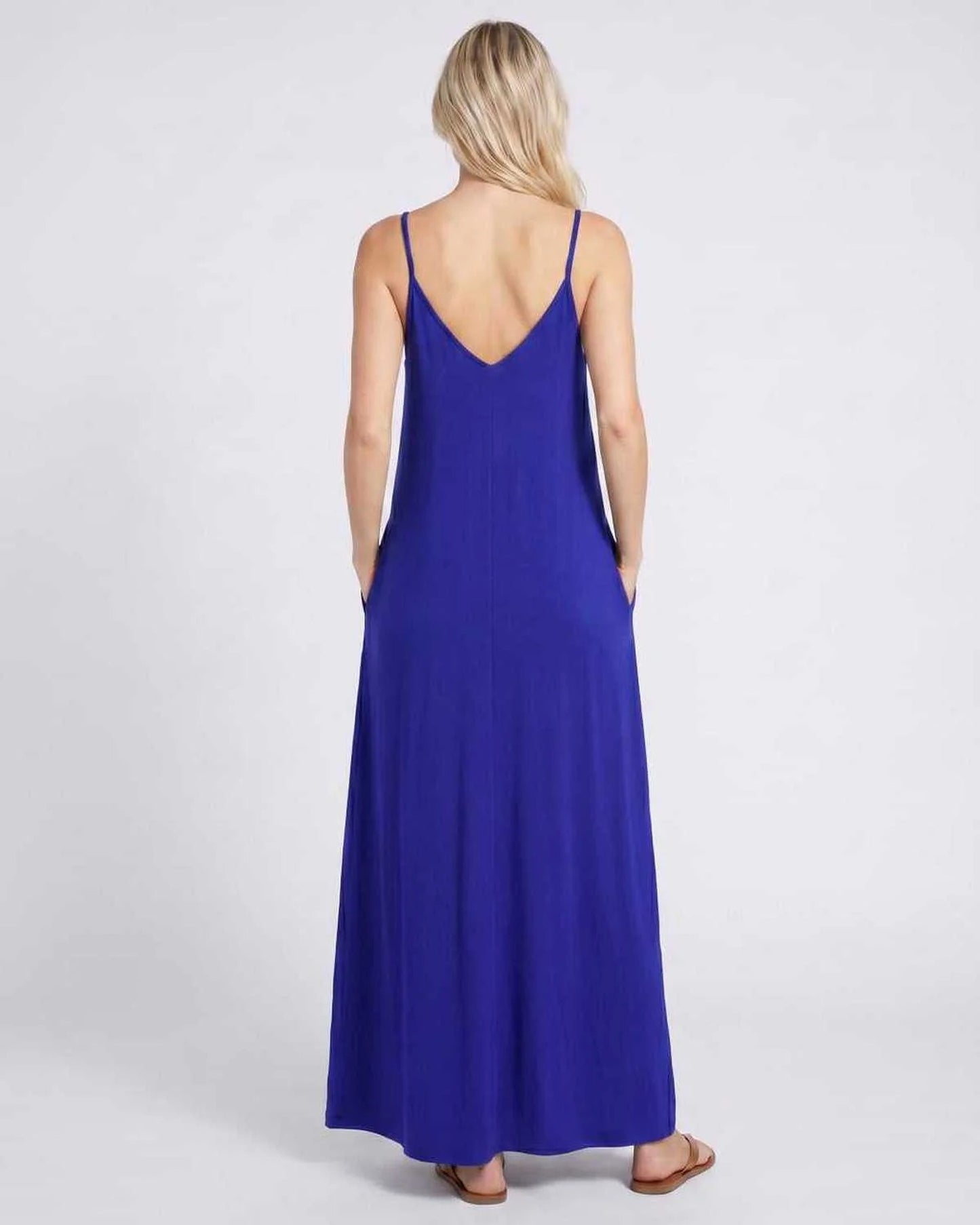 Solène Dames Maxi Jurk | V-Hals & Spaghettibandjes | Zijzakken