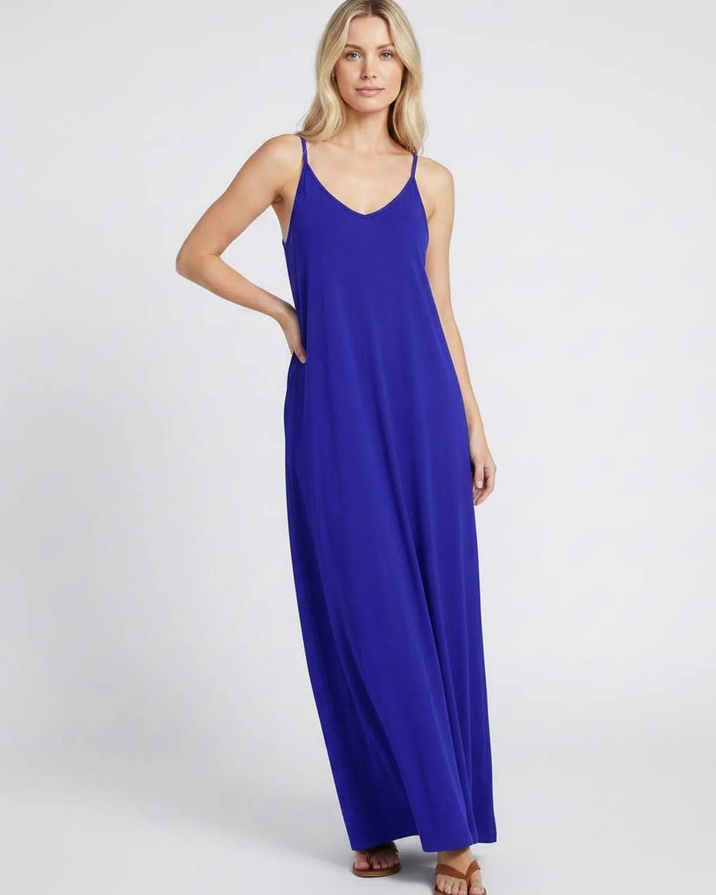 Solène Dames Maxi Jurk | V-Hals & Spaghettibandjes | Zijzakken