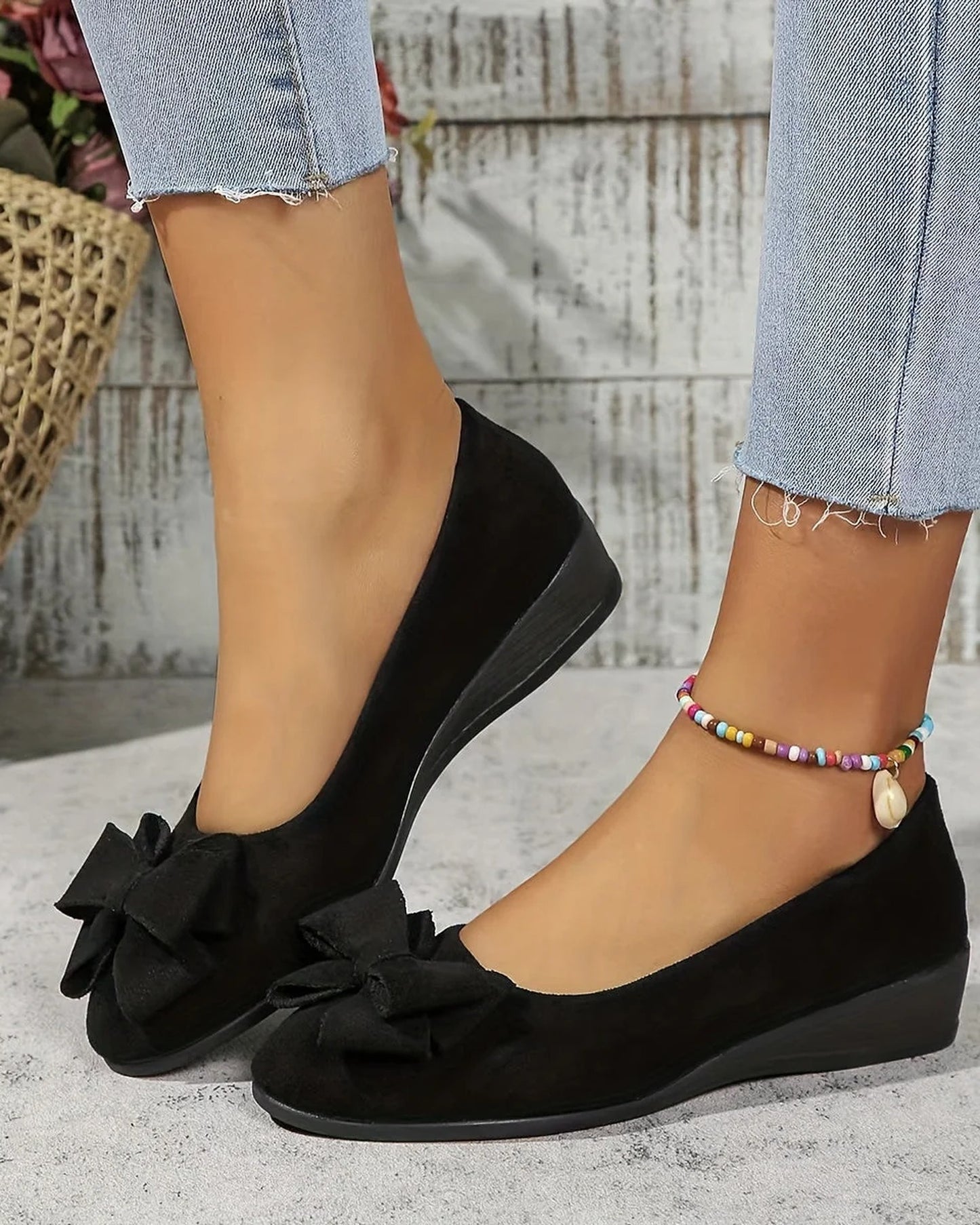 Anna Women's Shoes | Bow-detail | Closed Toe