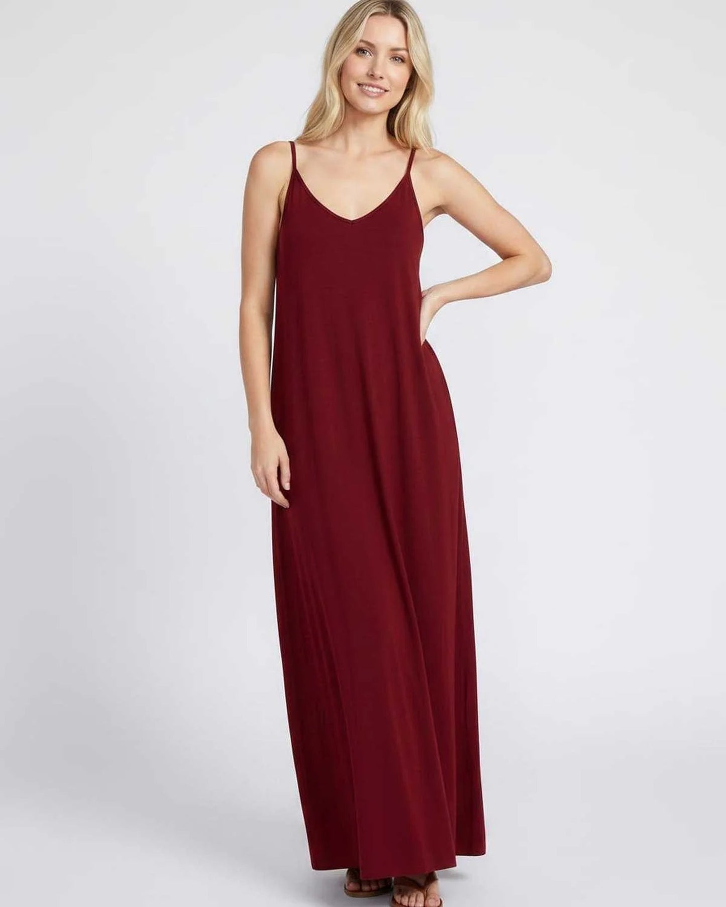Solène Dames Maxi Jurk | V-Hals & Spaghettibandjes | Zijzakken