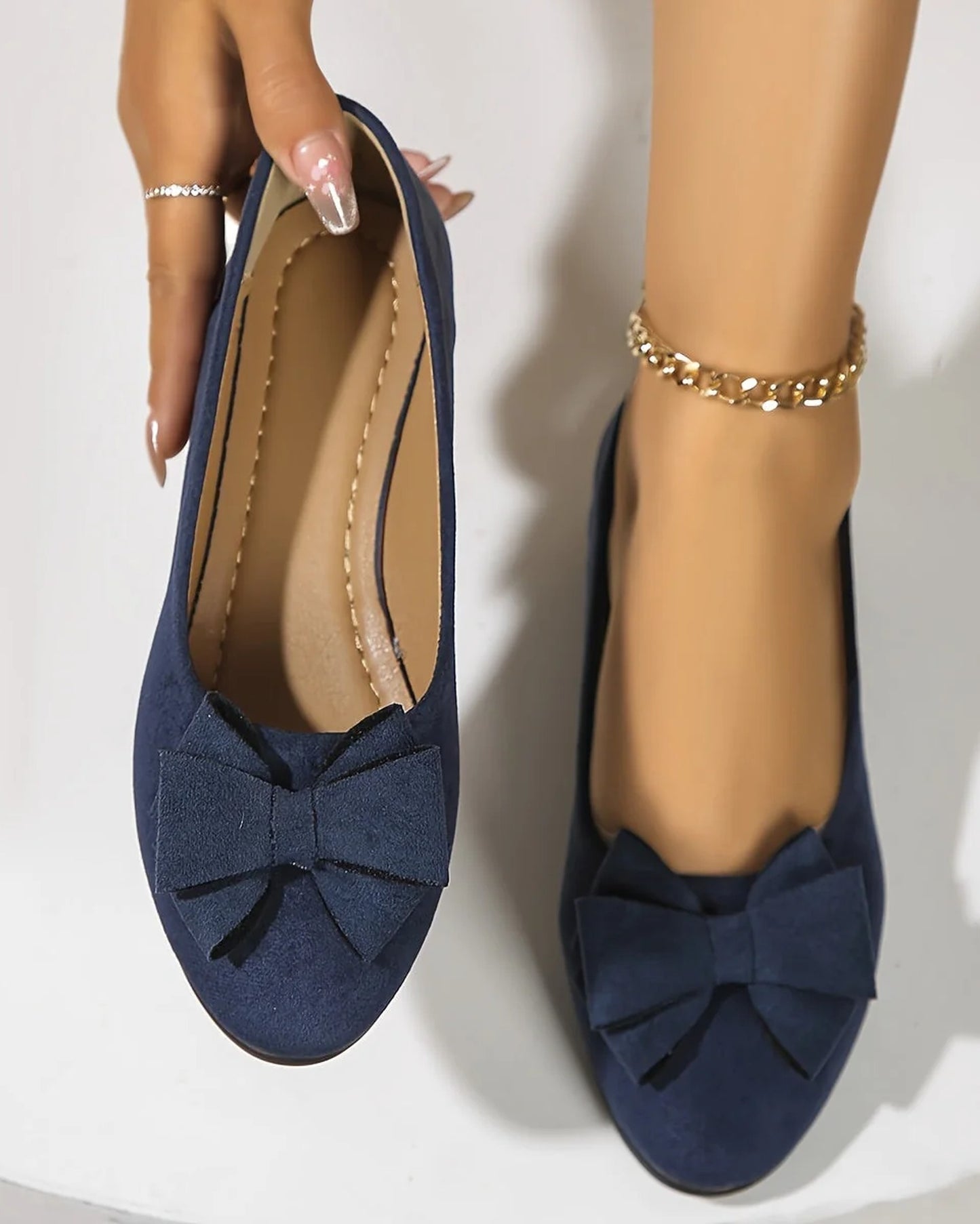 Anna Women's Shoes | Bow-detail | Closed Toe