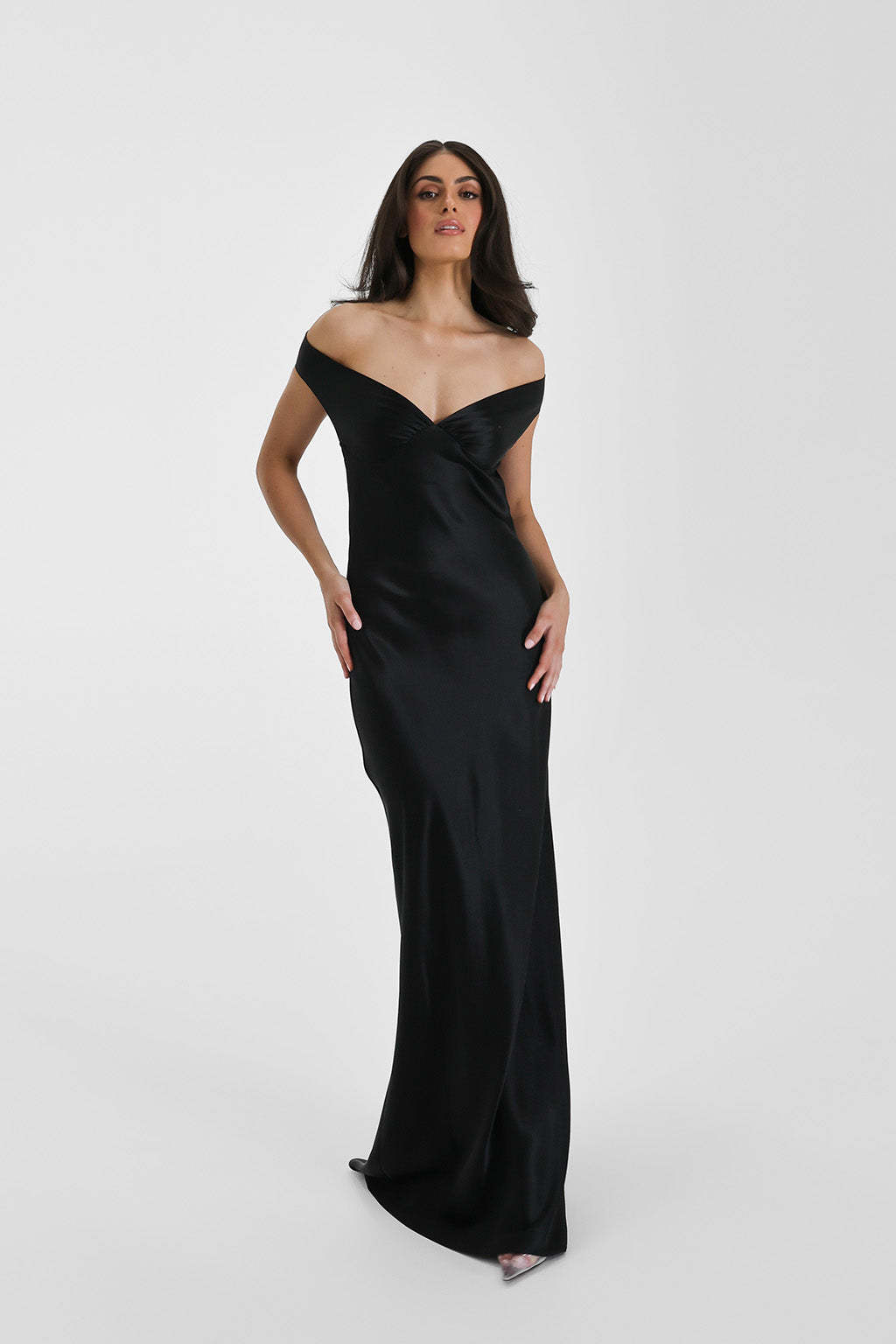 Delina Satijnen Maxi Jurk Dames – Open Rug in Champagnekleur 3