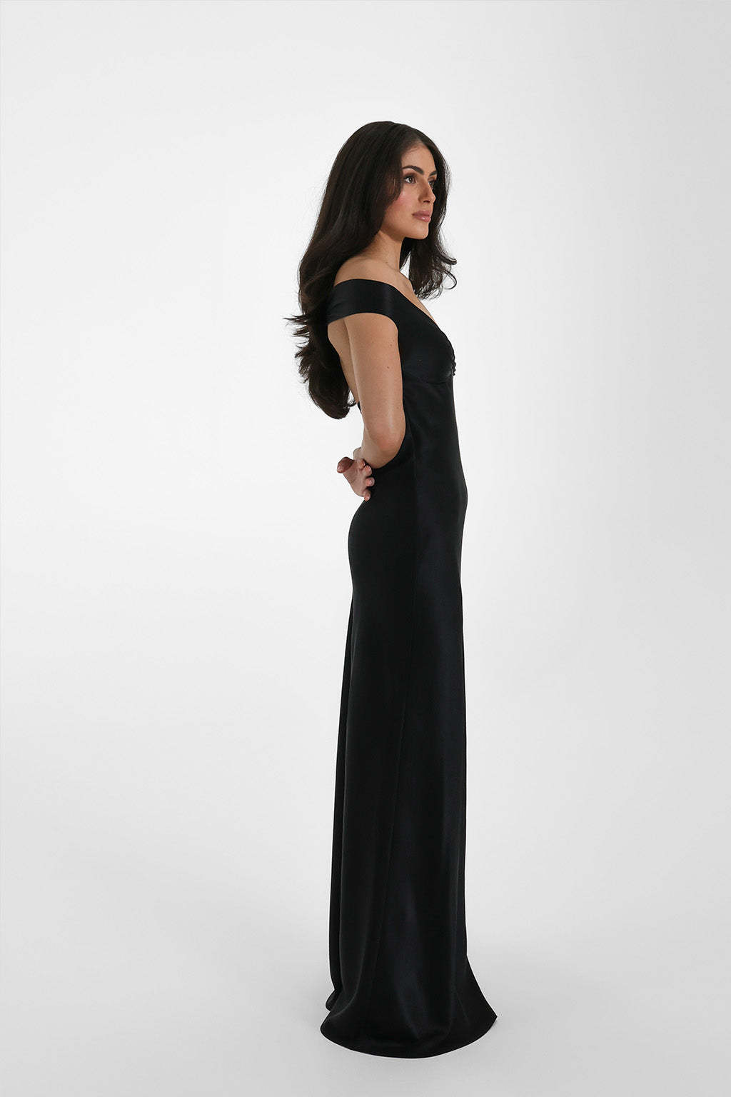 Delina Satijnen Maxi Jurk Dames – Open Rug in Champagnekleur 5