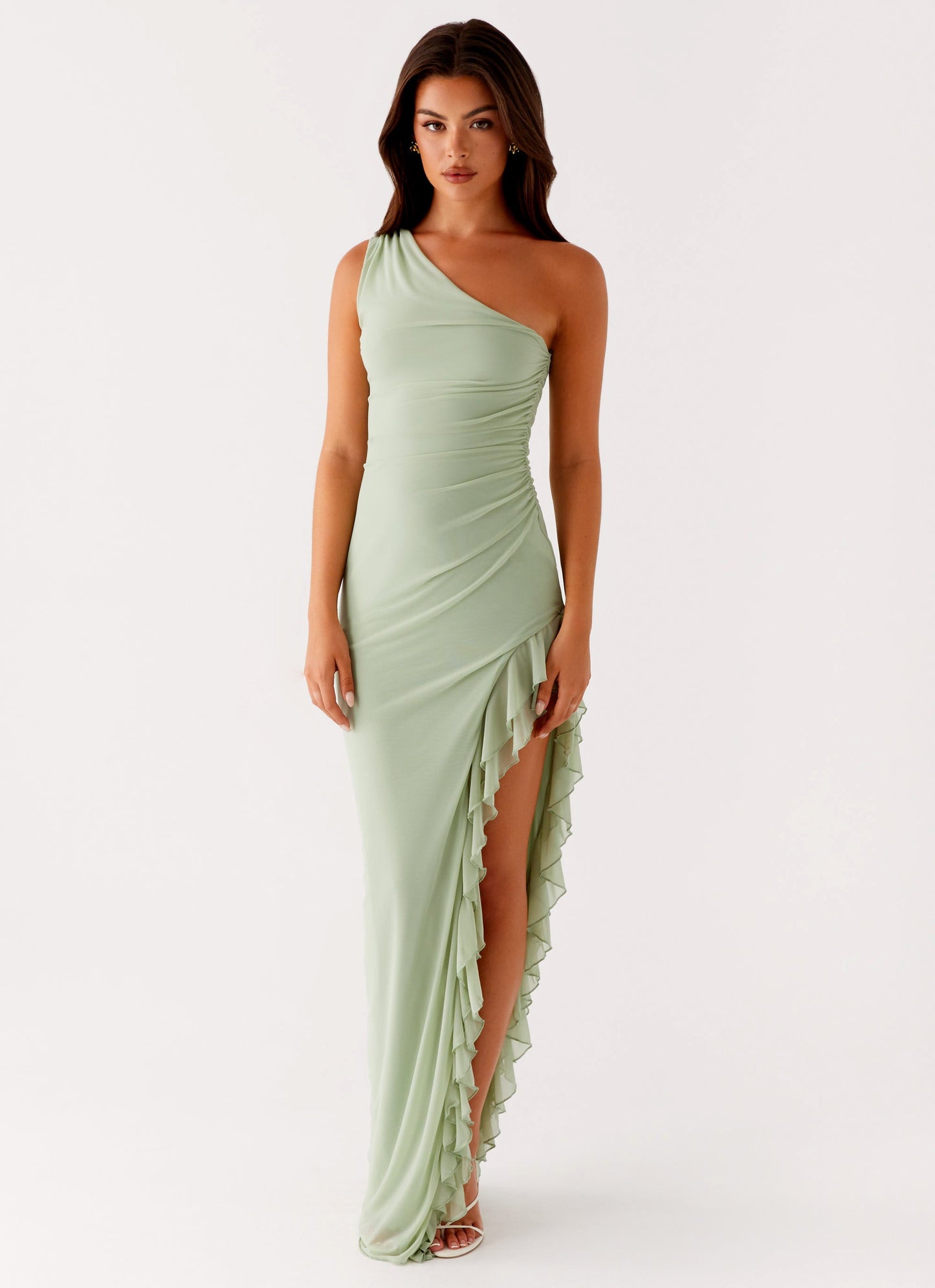 Chiara One-Shoulder Maxi Jurk – Aansluitend Saliegroen met Ruches voor Dames 2