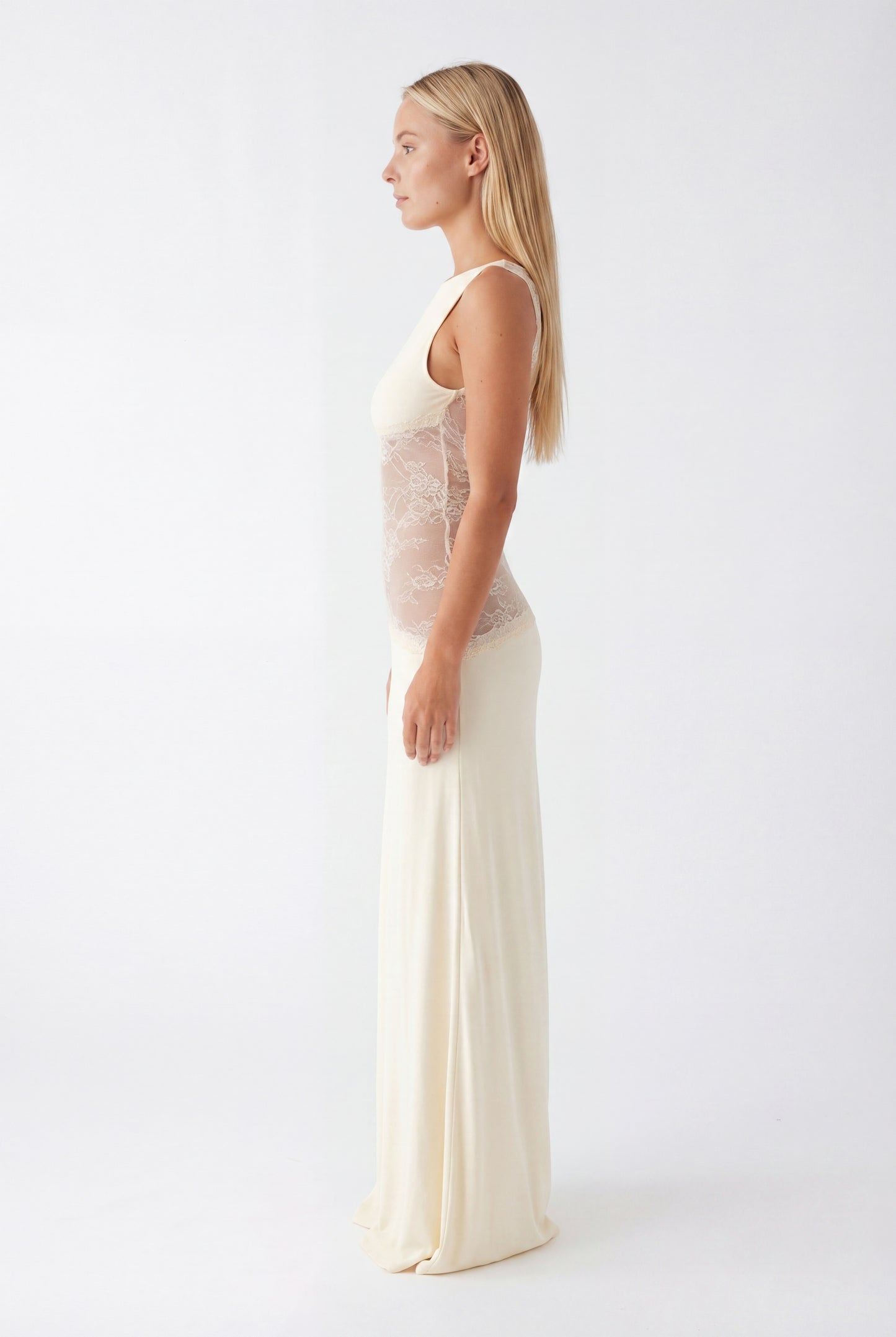 Noelia Lange Dress | Elegant Maxi Dress with Open Back and Lace Details