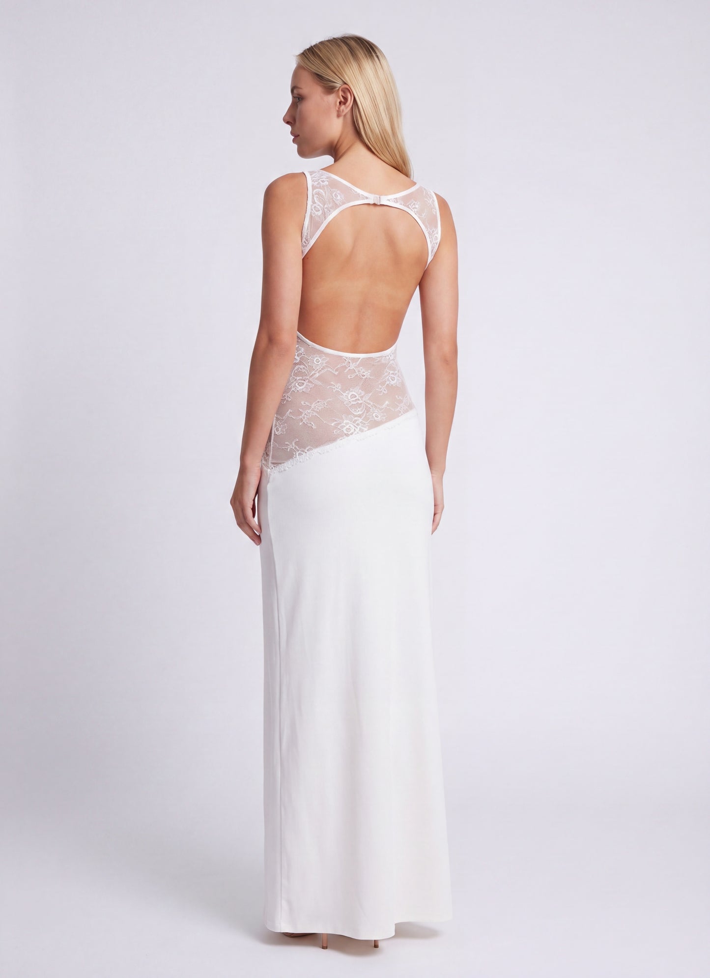 Noelia Lange Dress | Elegant Maxi Dress with Open Back and Lace Details