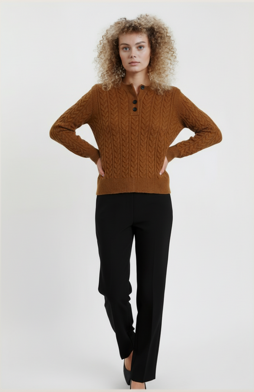 Sira Gebreide Trui Dames | Kabelpatroon | Knoopsluiting | Warme Textuur