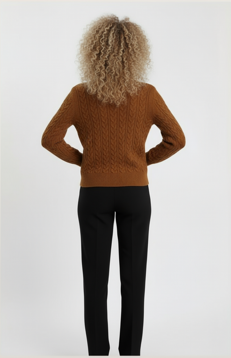 Sira Gebreide Trui Dames | Kabelpatroon | Knoopsluiting | Warme Textuur