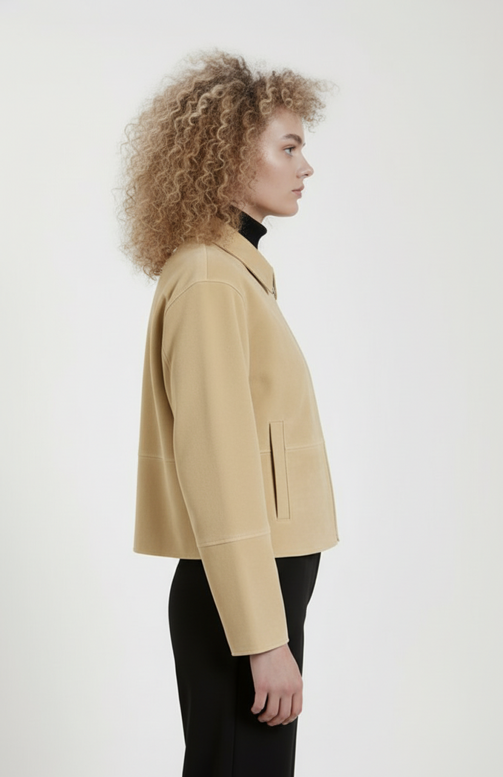 Celestria Dames Cropped Jas | Rechte Snit | Minimalistisch Design | Zilverkleurige Rits