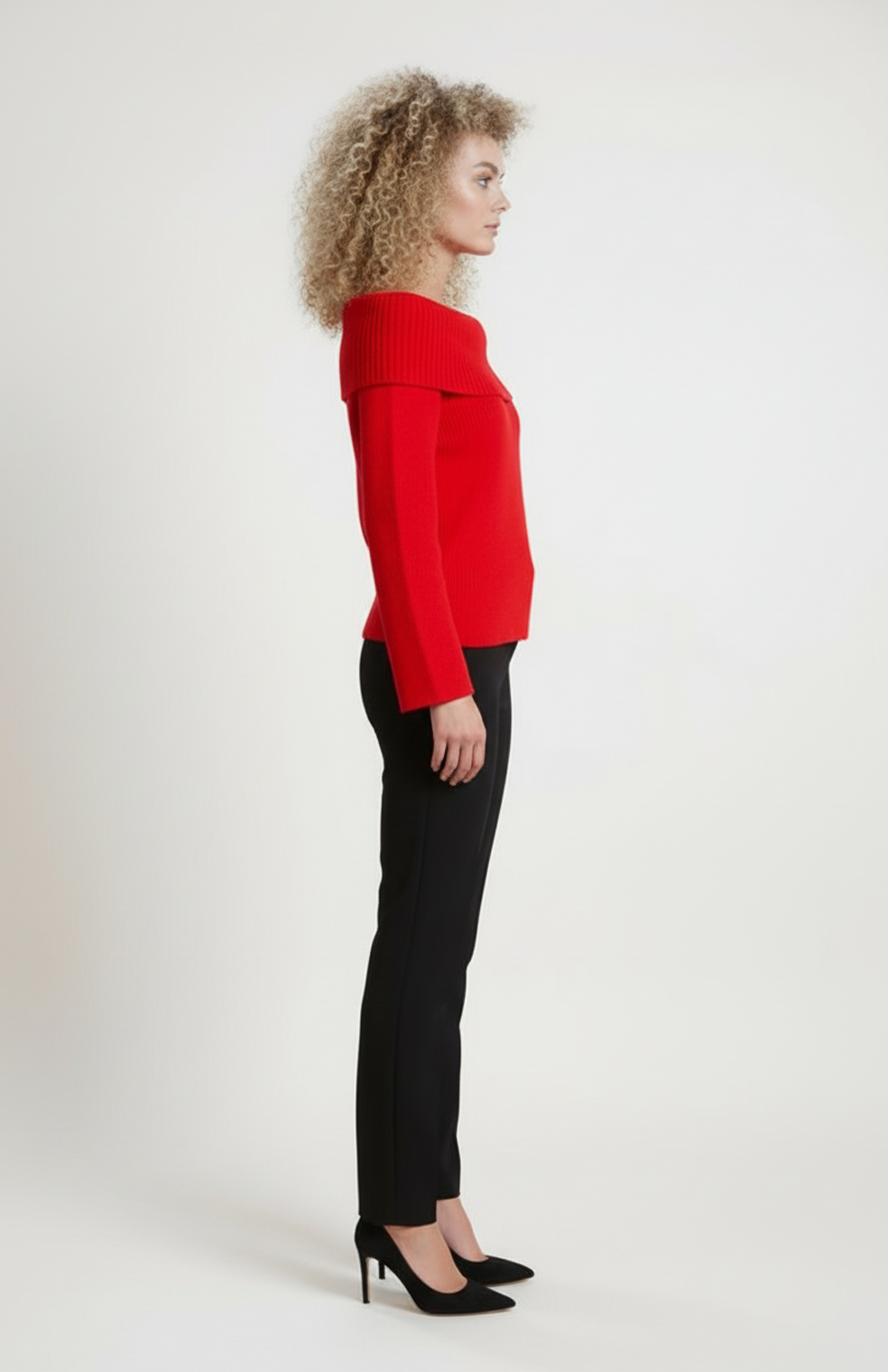 Elina Damestrui | Off-Shoulder Boothals | Rechte Mouwen | Zacht Gebreid Ontwerp