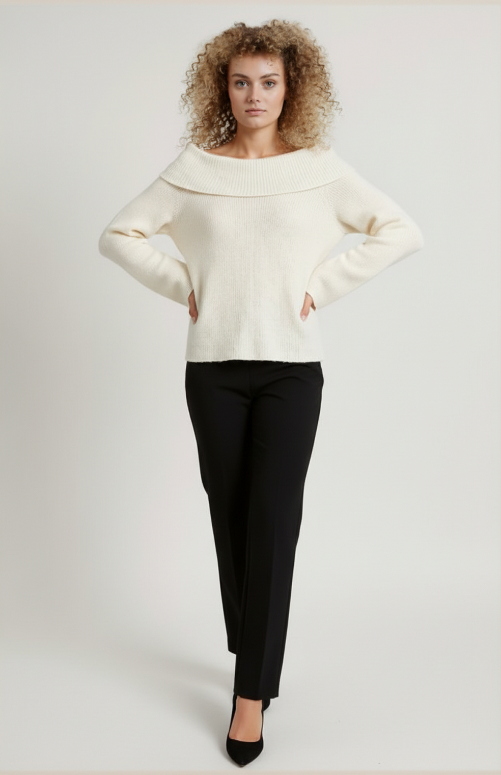 Elina Damestrui | Off-Shoulder Boothals | Rechte Mouwen | Zacht Gebreid Ontwerp