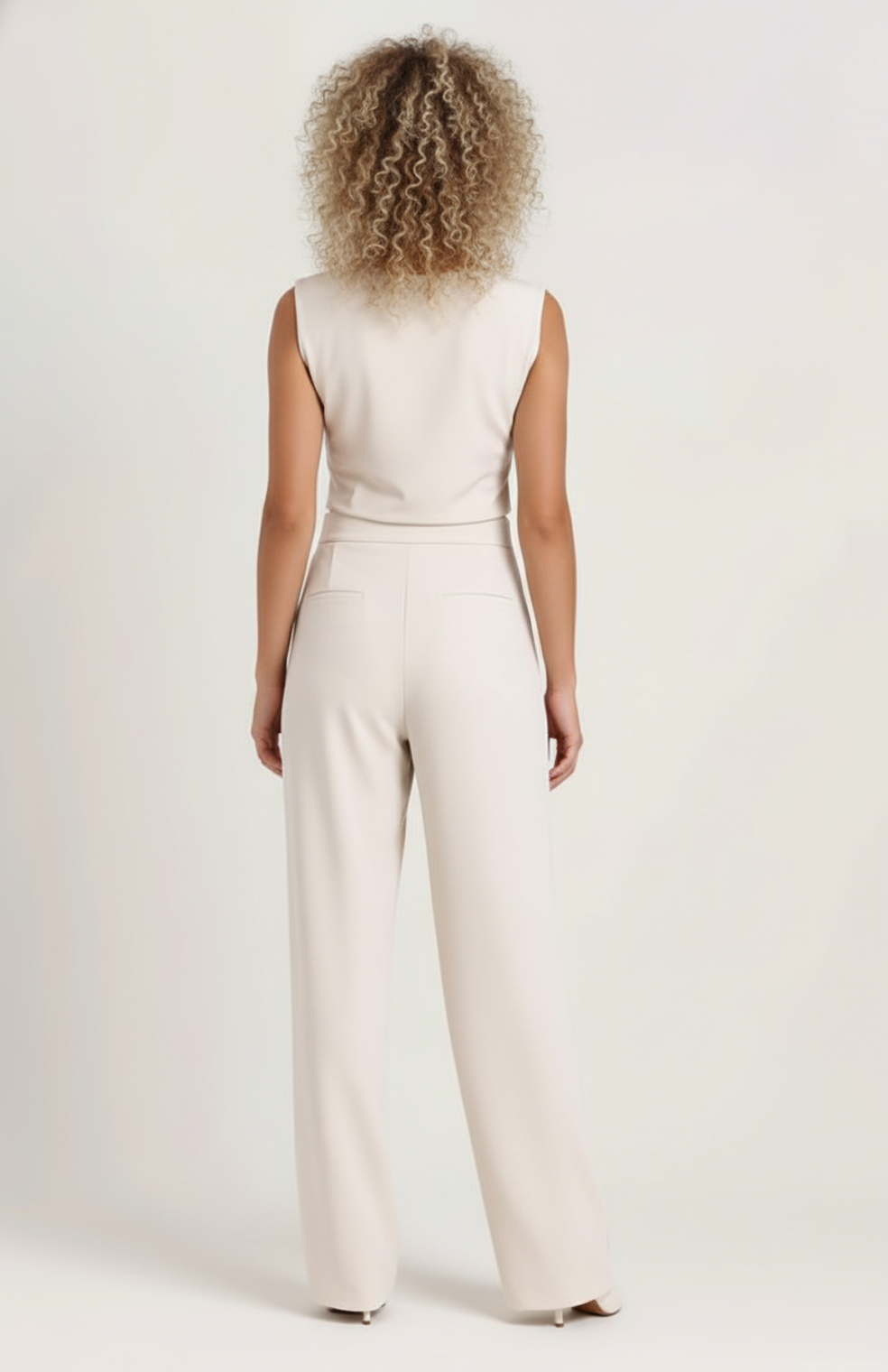 Dames Jumpsuit | Mouwloos | Drapedetail in Taille | Rechte Pijpen