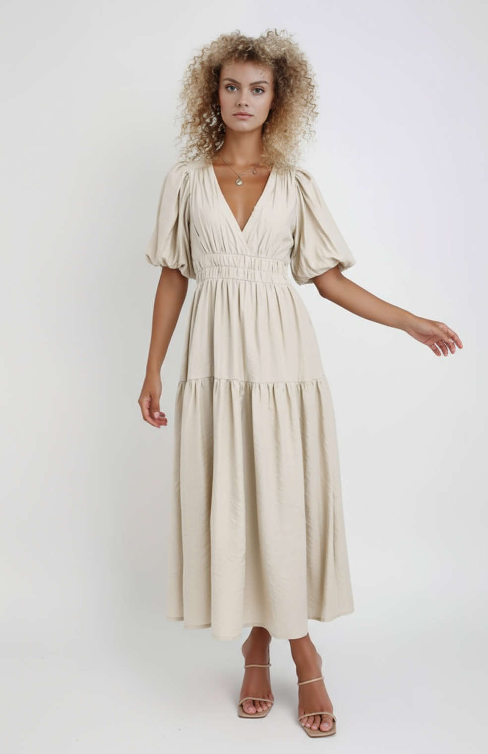 Kira Maxi Jurk | Zwierige Rok met Korte Mouwen en V-Hals