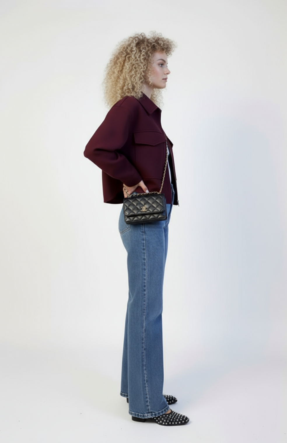 Helle Dames Jas in Bordeaux Rood | Tijdloos Design met Verfijnd Detail