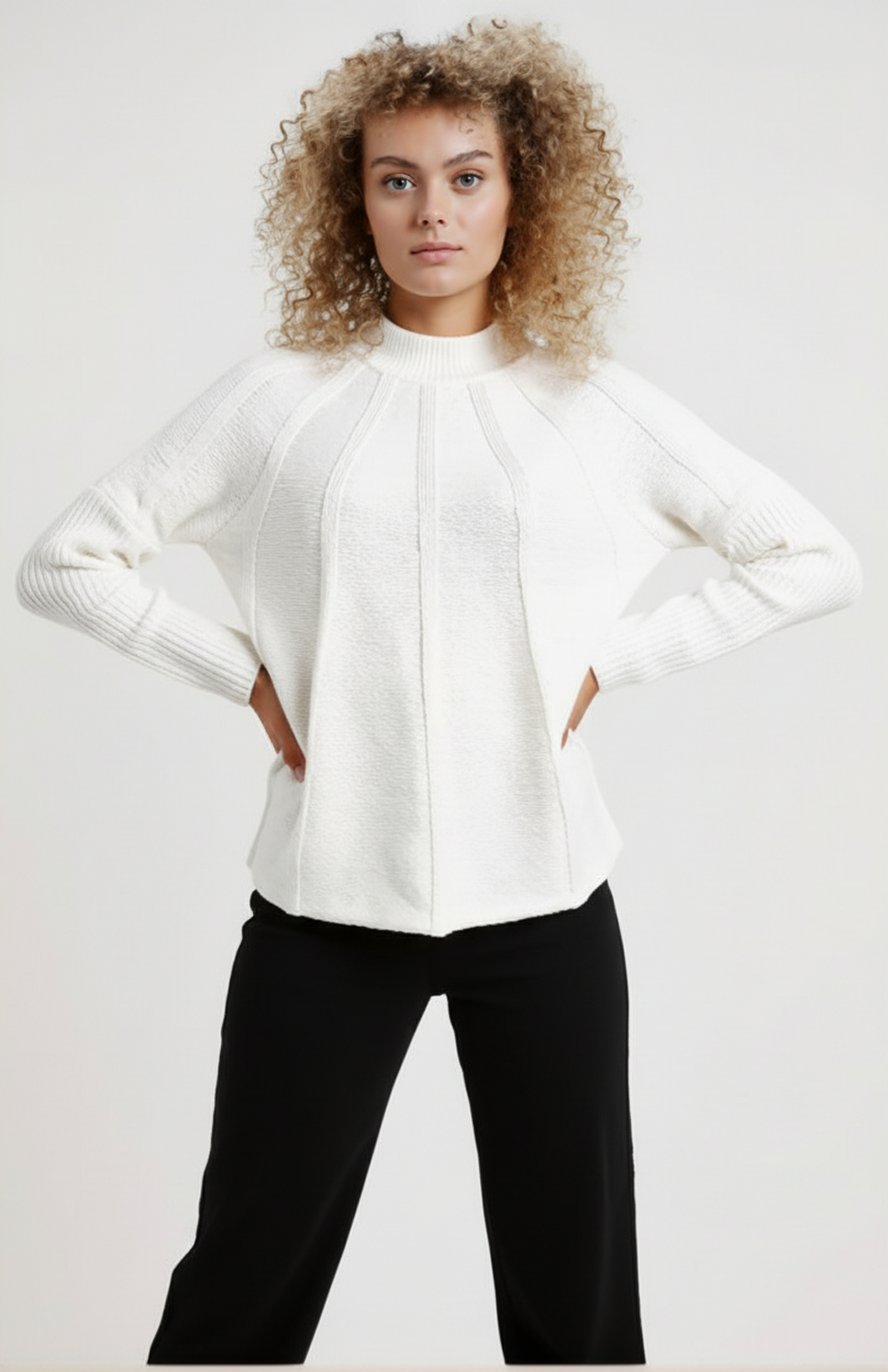 Dames Trui | Structuurgebreid | Rechte Pasvorm | Hoge Hals | Crème