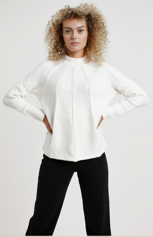 Dames Trui | Structuurgebreid | Rechte Pasvorm | Hoge Hals | Crème