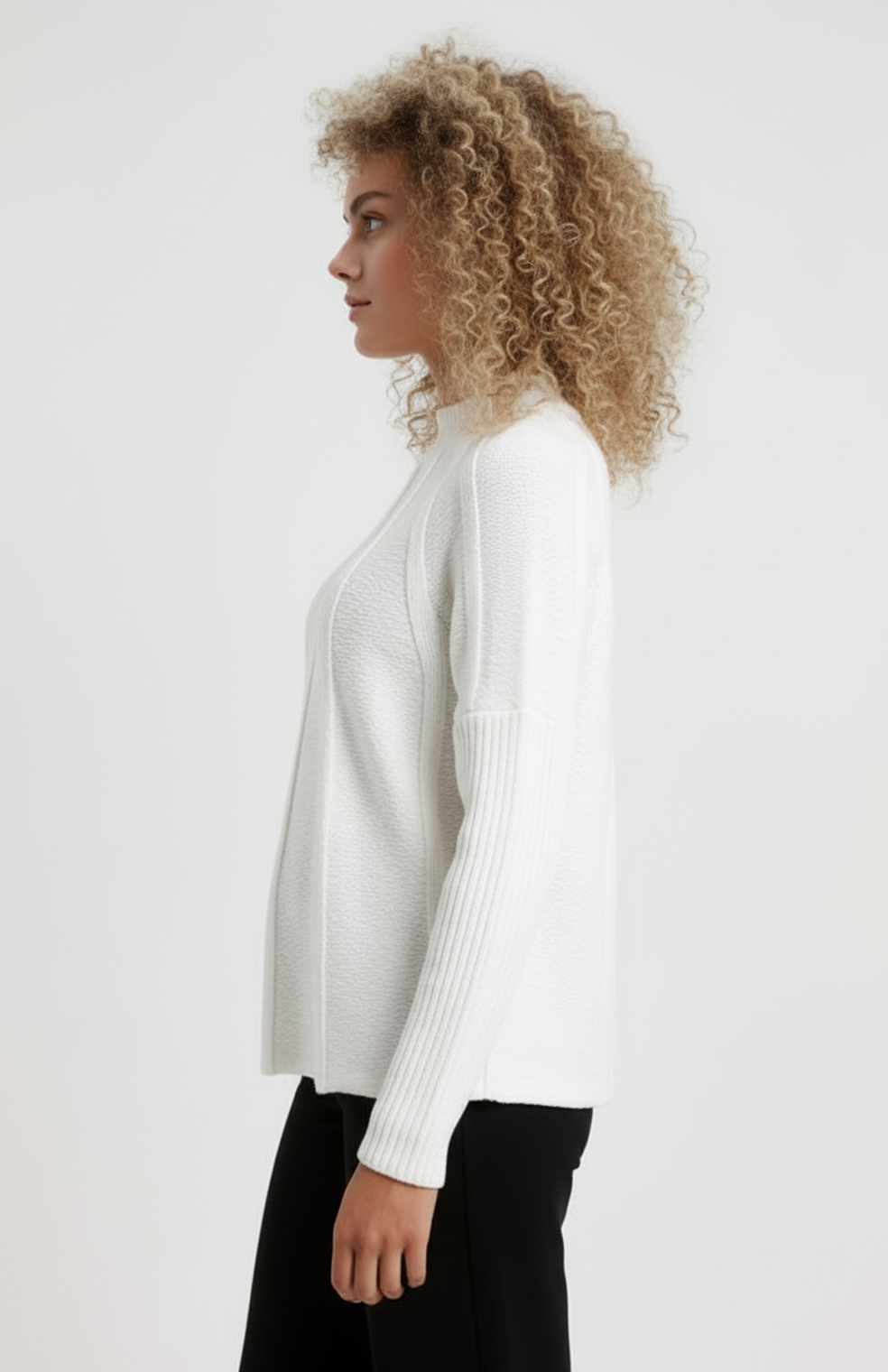 Dames Trui | Structuurgebreid | Rechte Pasvorm | Hoge Hals | Crème